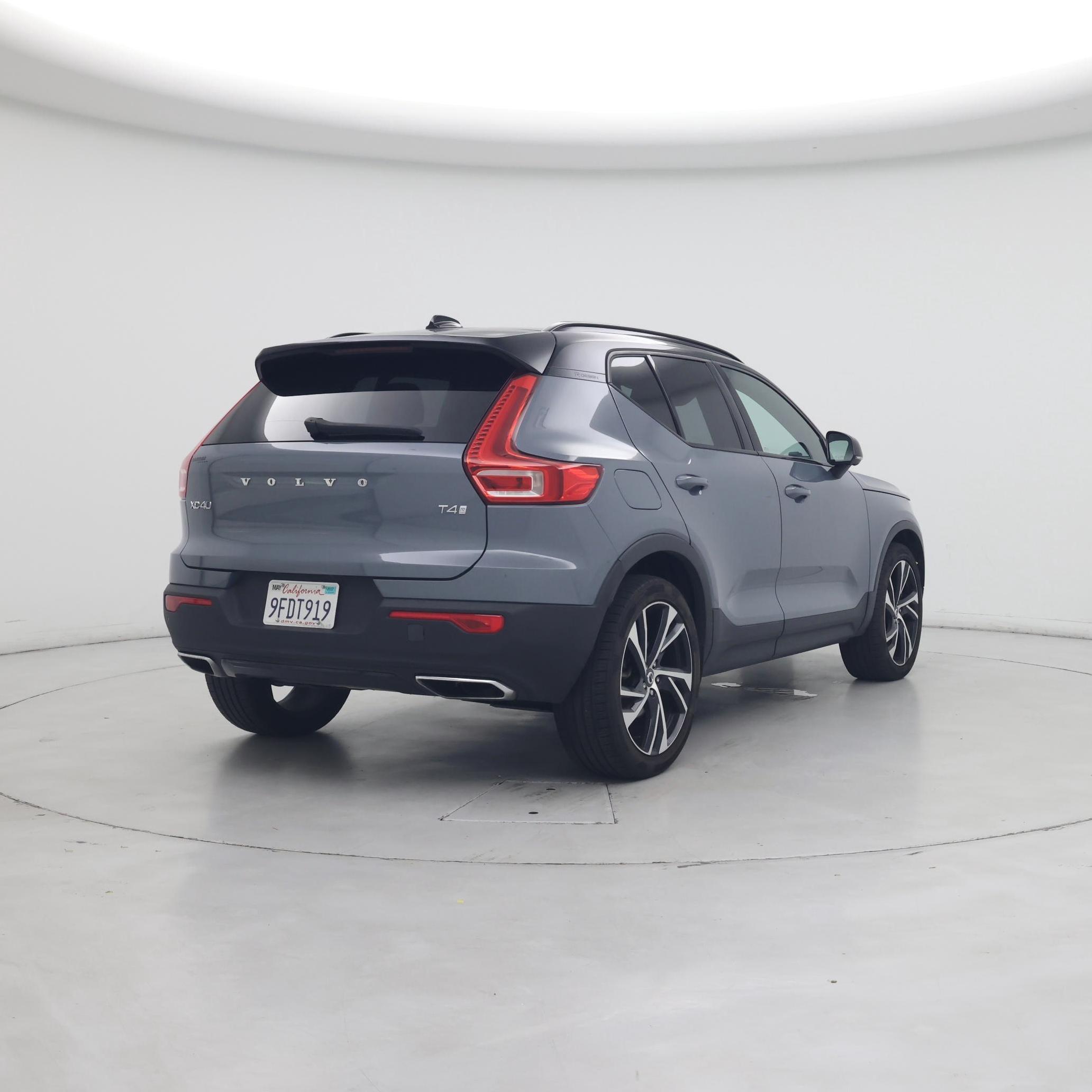 Thumbnail: 2020 Volvo XC40 - 8