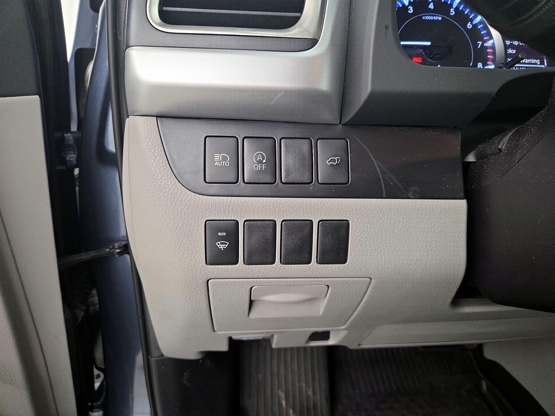 Thumbnail: 2019 Toyota Highlander - 13