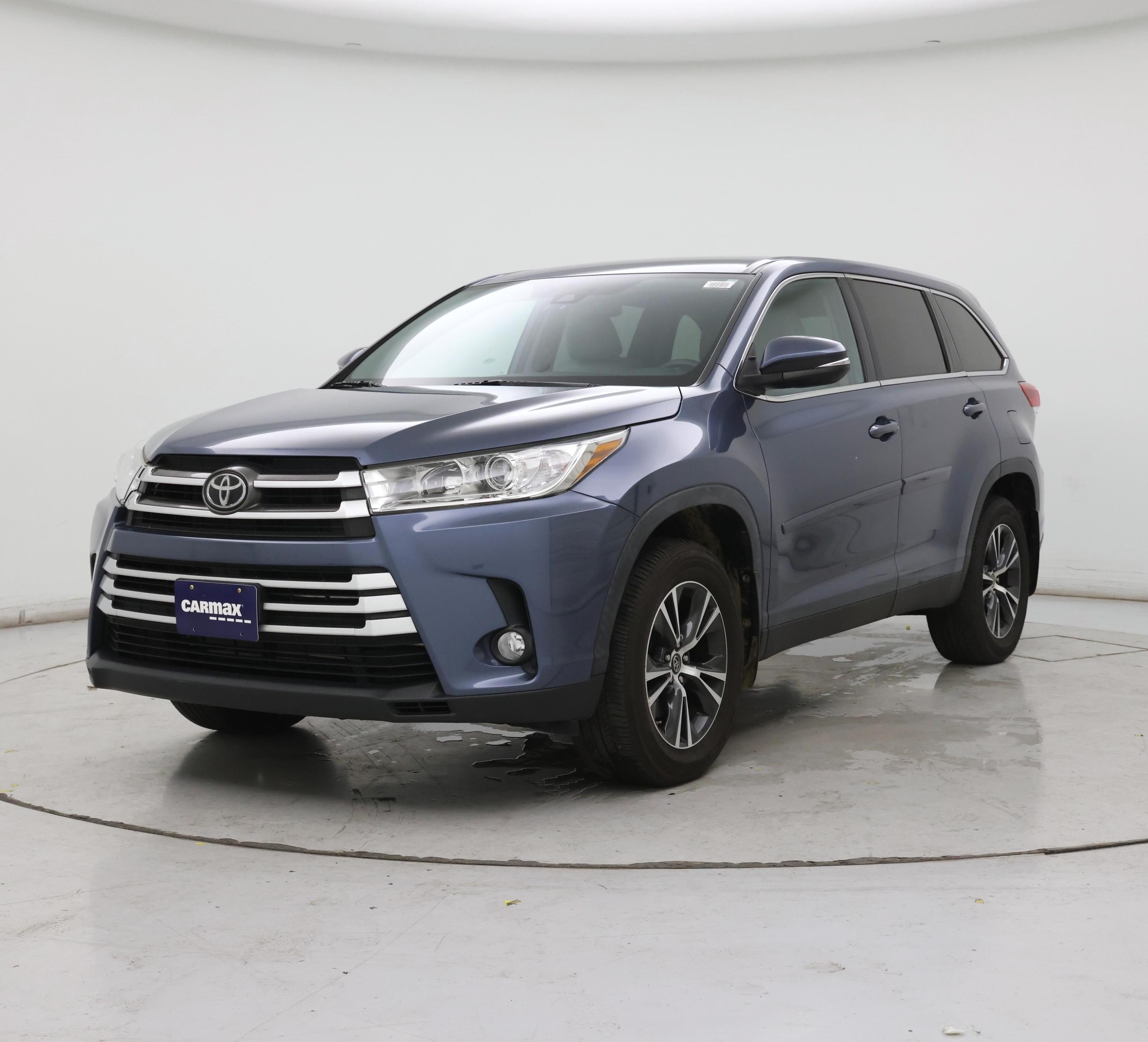 Thumbnail: 2019 Toyota Highlander - 4