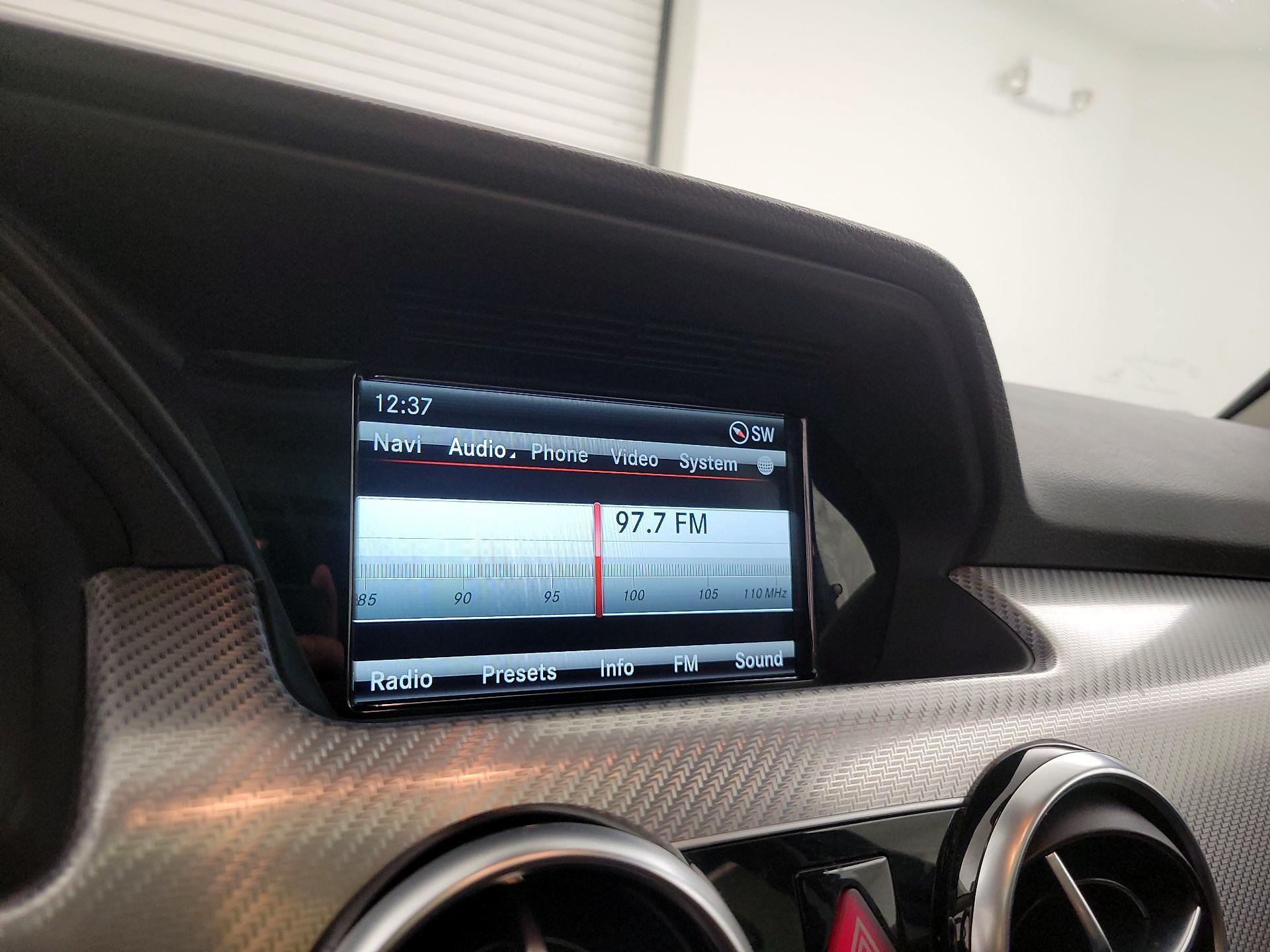 Thumbnail: 2015 Mercedes-Benz GLK - 16