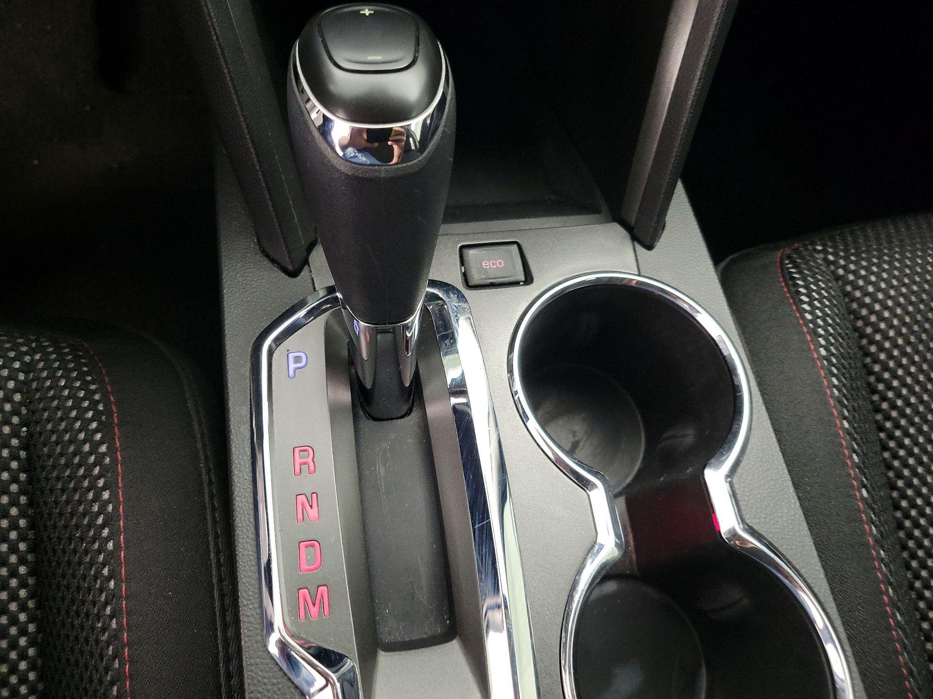 Thumbnail: 2017 GMC Terrain - 16