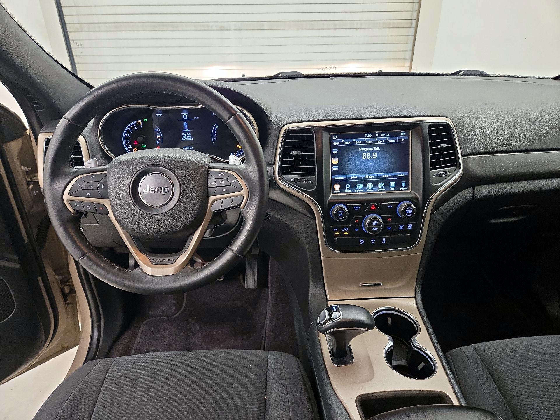 Thumbnail: 2015 Jeep Grand Cherokee - 9