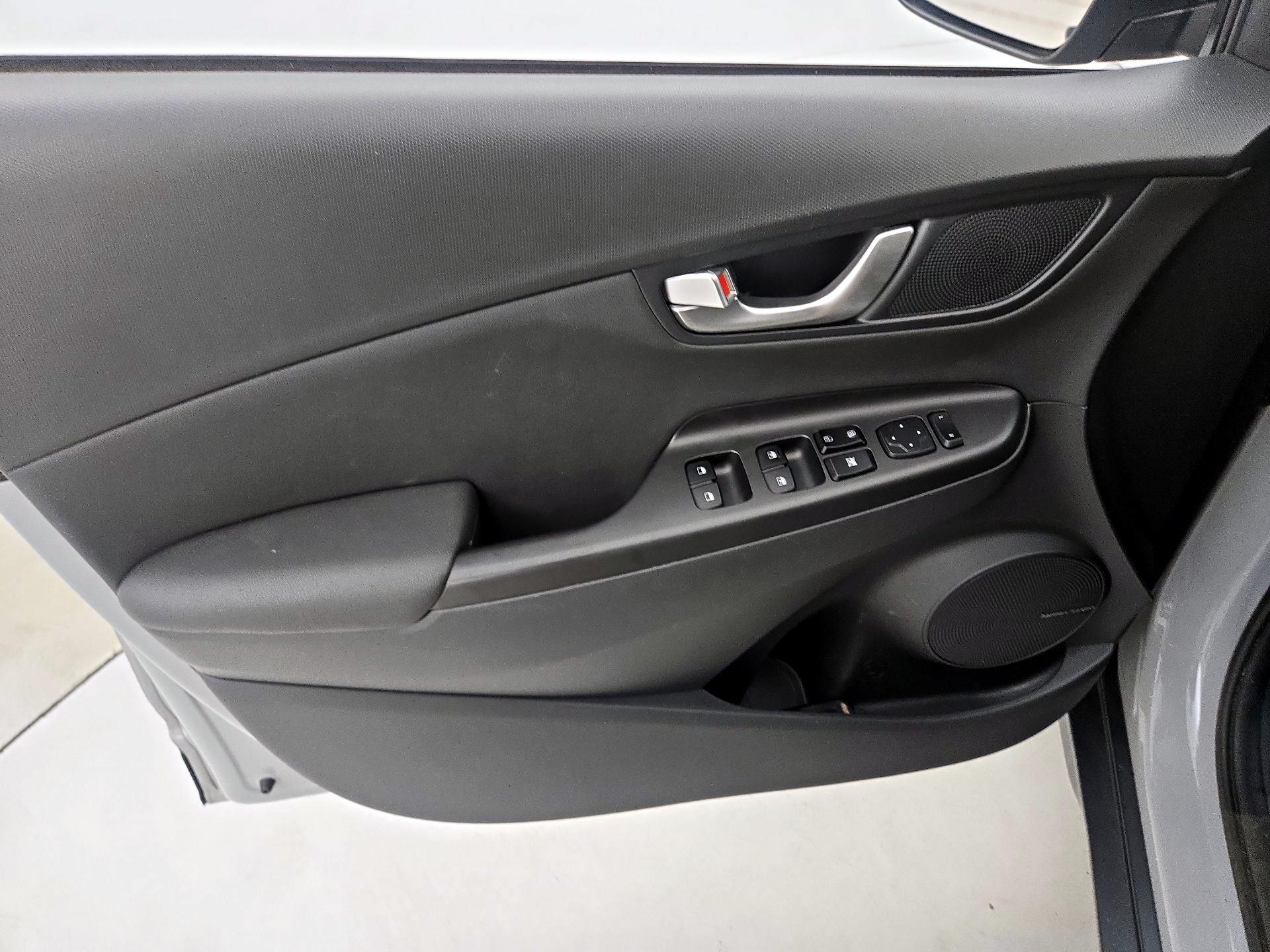 Thumbnail: 2022 Hyundai Kona - 12