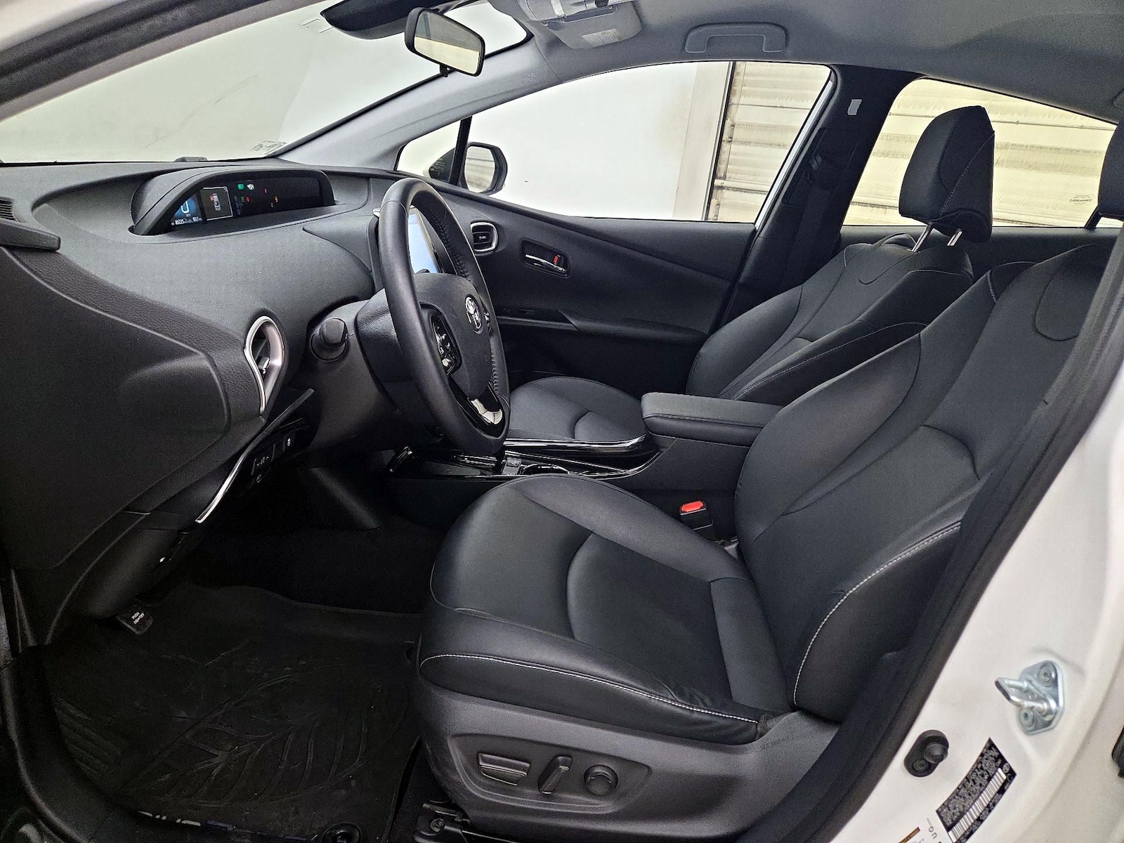 2021 Toyota Prius Prime XLE - Photo 12