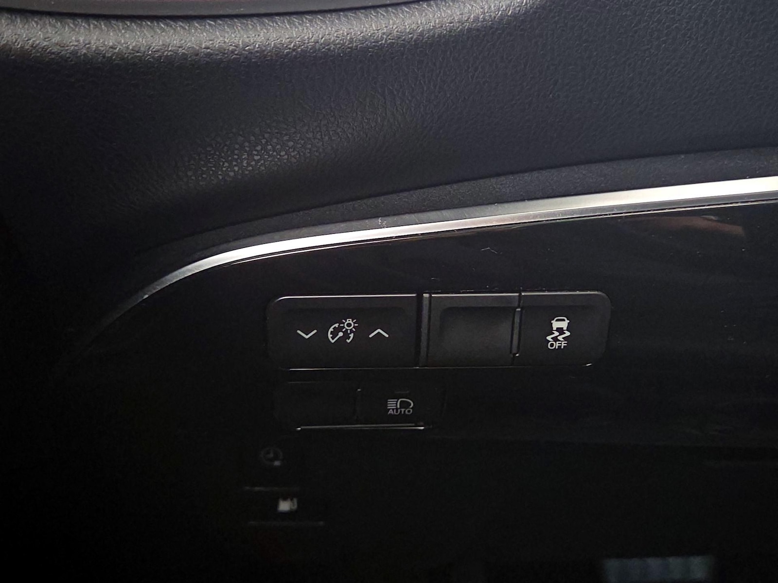2021 Toyota Prius Prime XLE - Photo 14