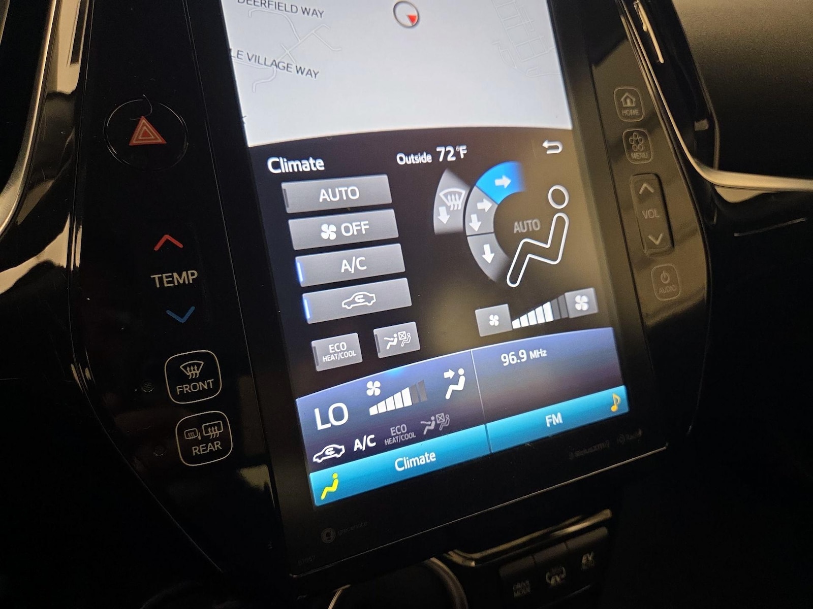 2021 Toyota Prius Prime XLE - Photo 18