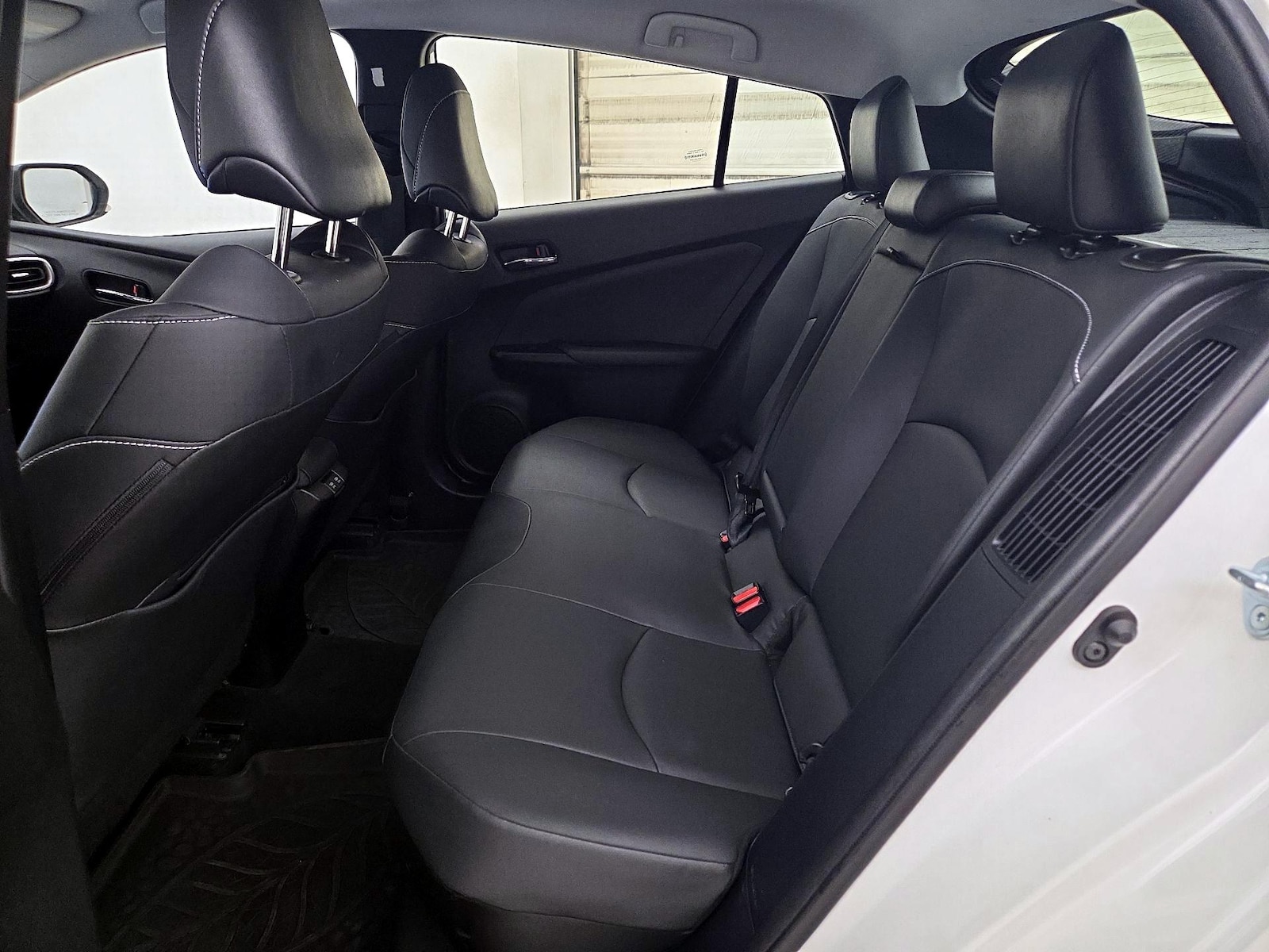 2021 Toyota Prius Prime XLE - Photo 21