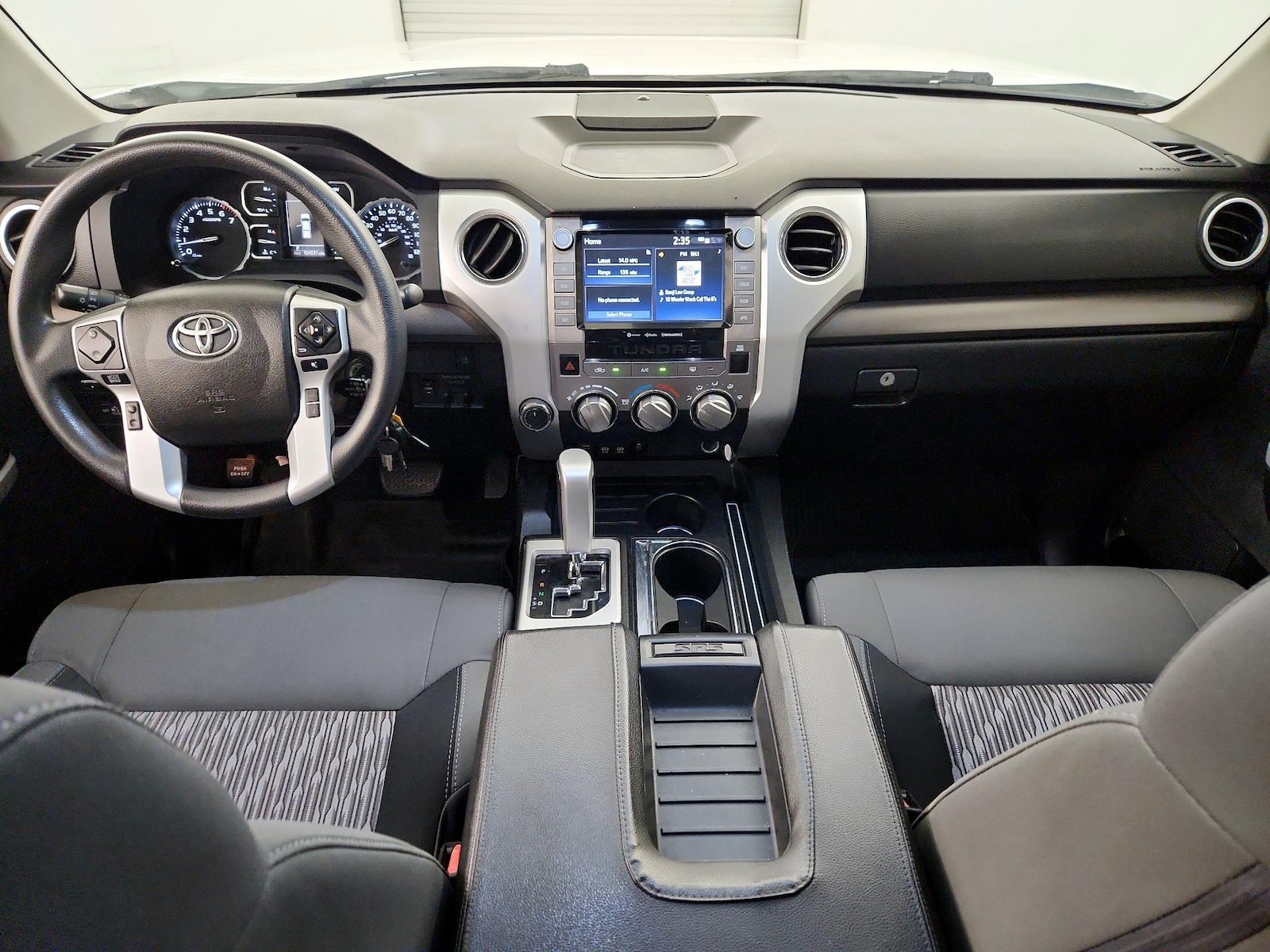 2020 Toyota Tundra SR5 - Photo 10