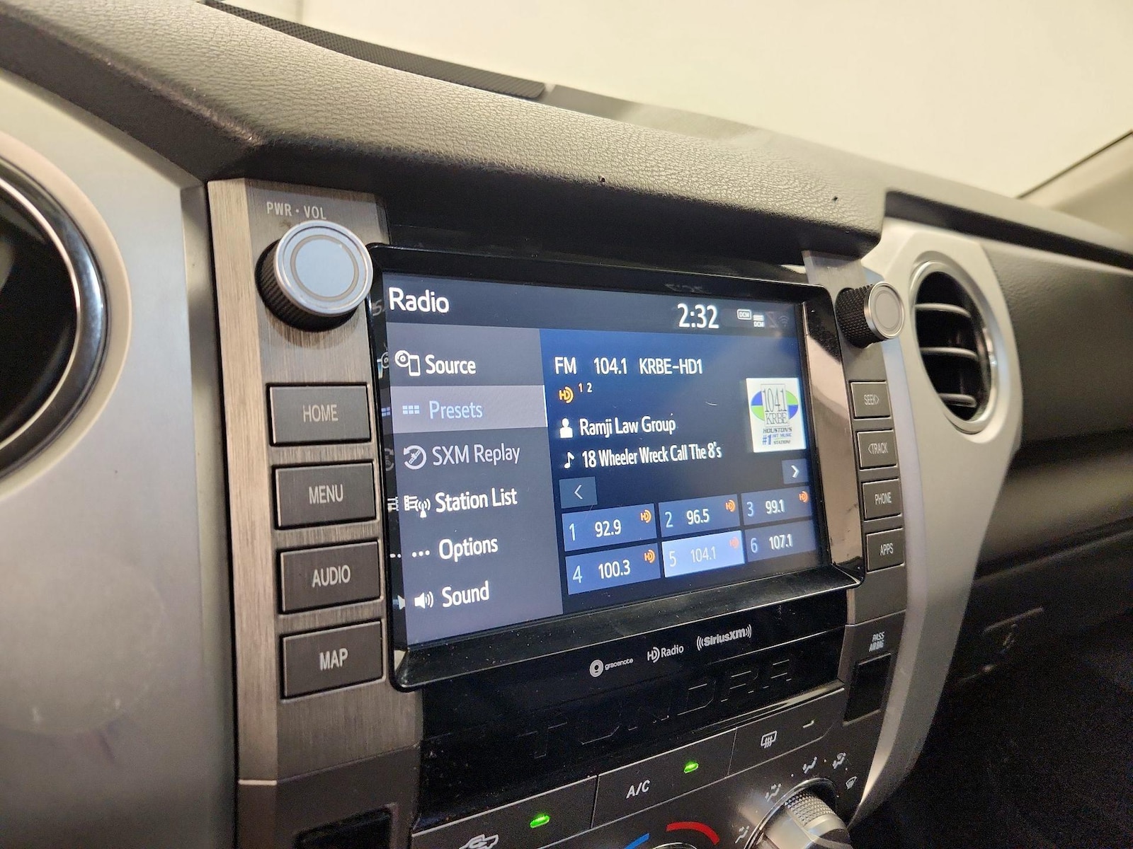 2020 Toyota Tundra SR5 - Photo 16