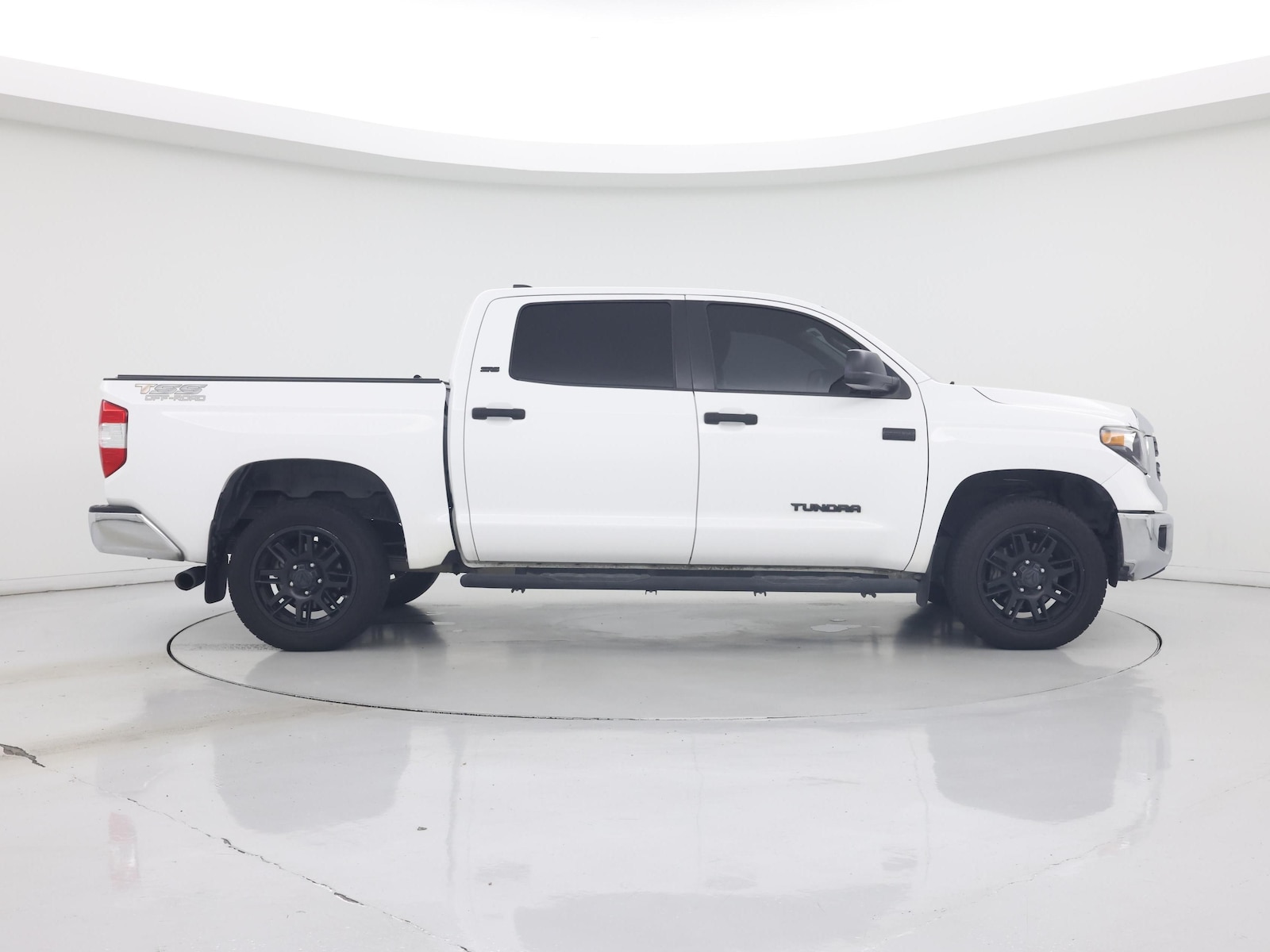 2020 Toyota Tundra SR5 - Photo 8