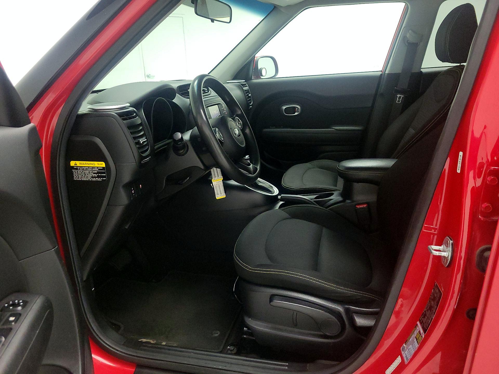 Thumbnail: 2016 Kia Soul - 11