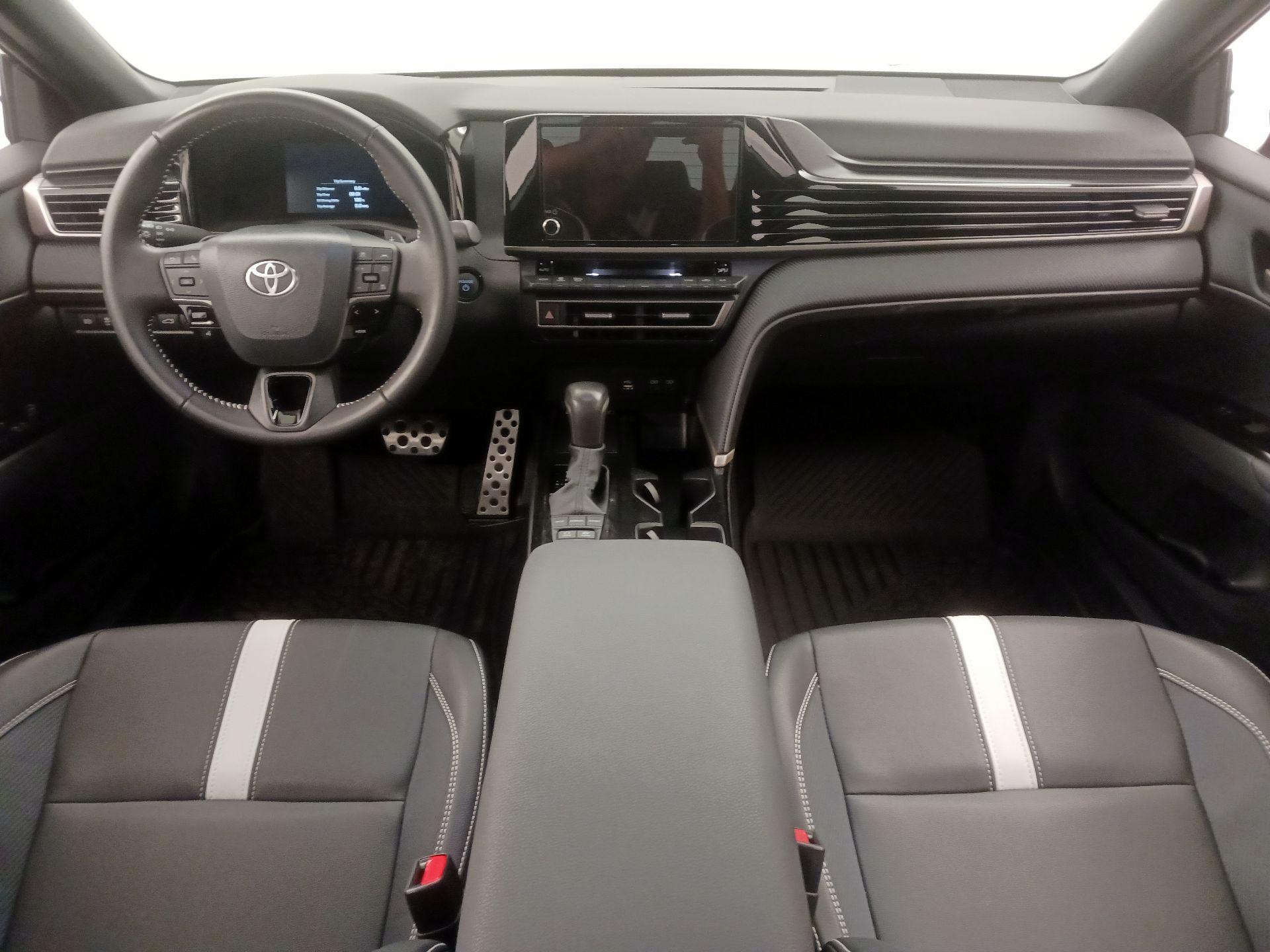 Thumbnail: 2025 Toyota Camry - 9