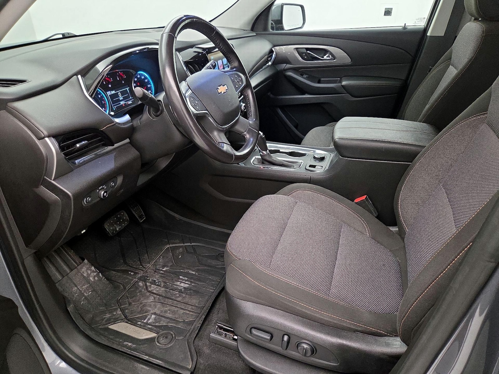 2018 Chevrolet Traverse 1LT - Photo 12