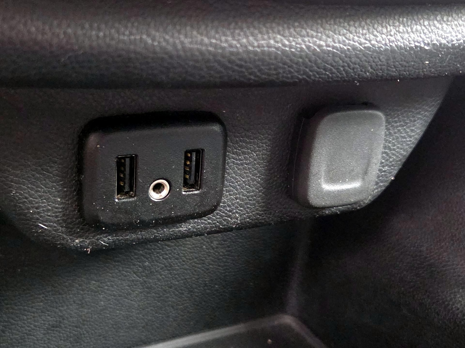 2018 Chevrolet Traverse 1LT - Photo 19