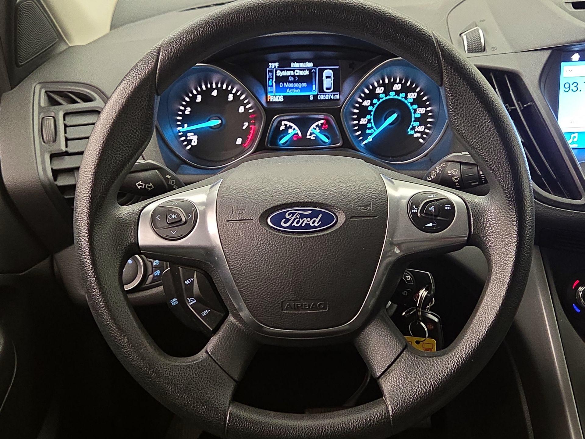 Thumbnail: 2016 Ford Escape - 10