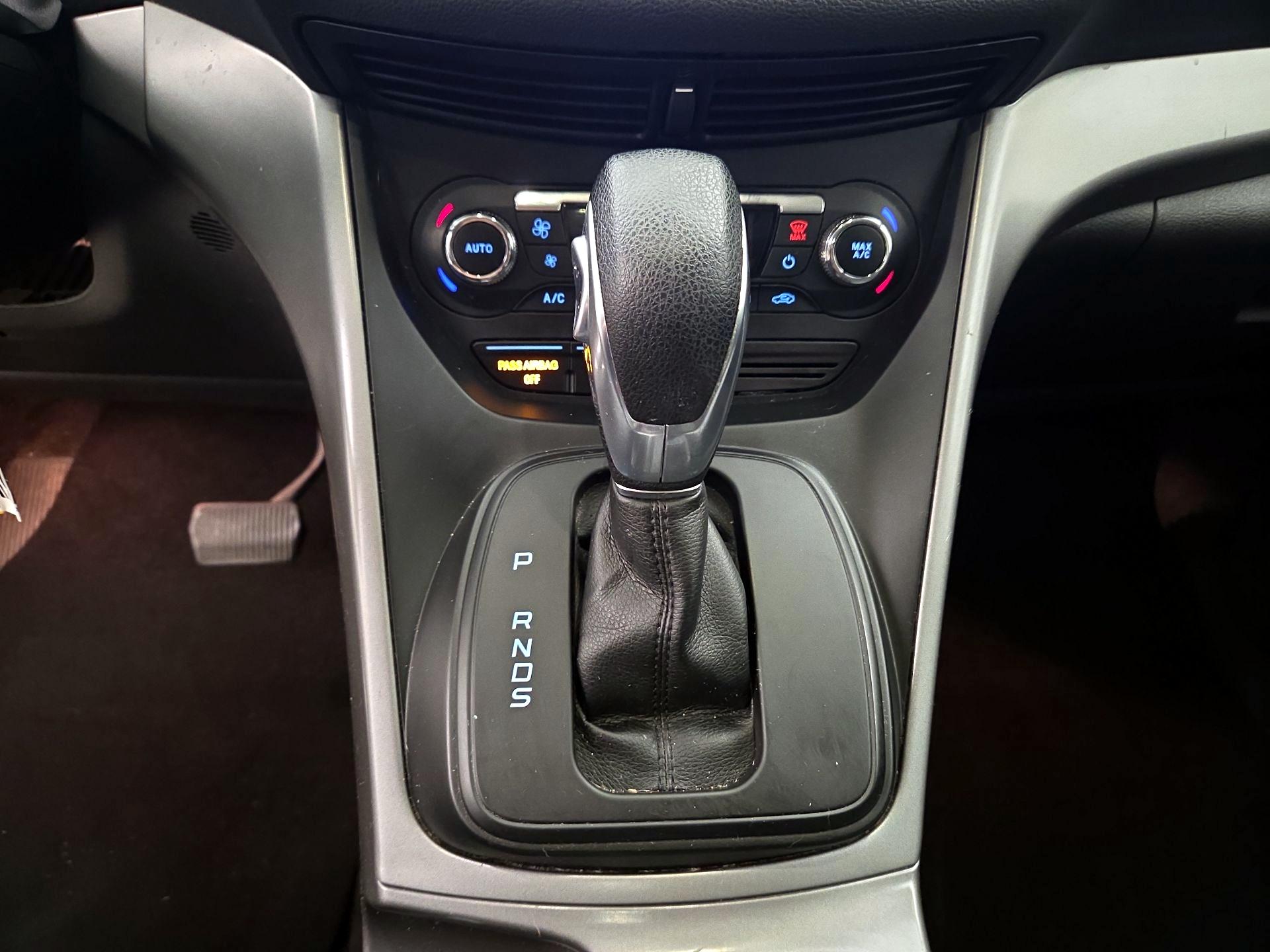 Thumbnail: 2016 Ford Escape - 17