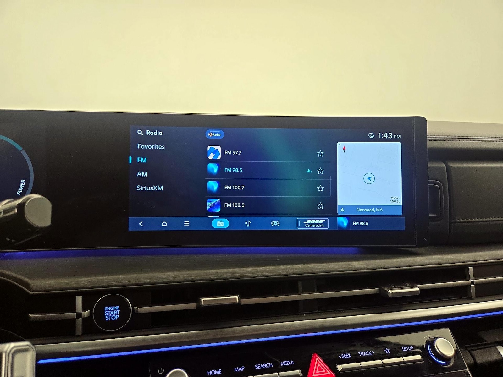 2024 Hyundai Santa Fe Limited HEV - Photo 8
