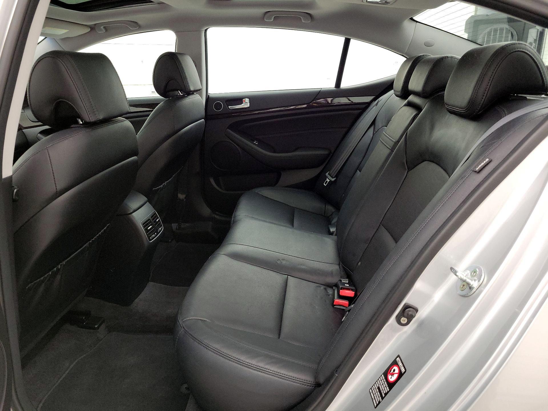 Thumbnail: 2016 Kia Cadenza - 20