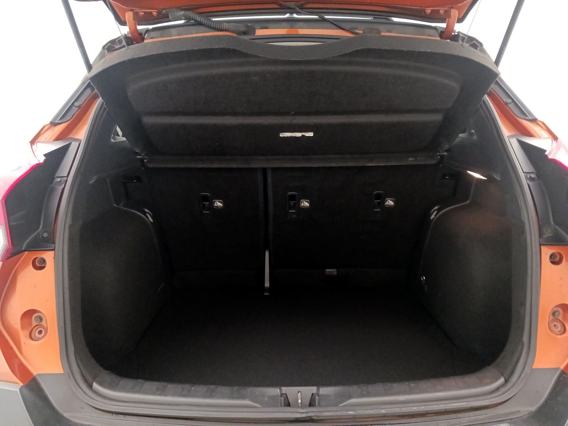 Thumbnail: 2018 Nissan Kicks - 20