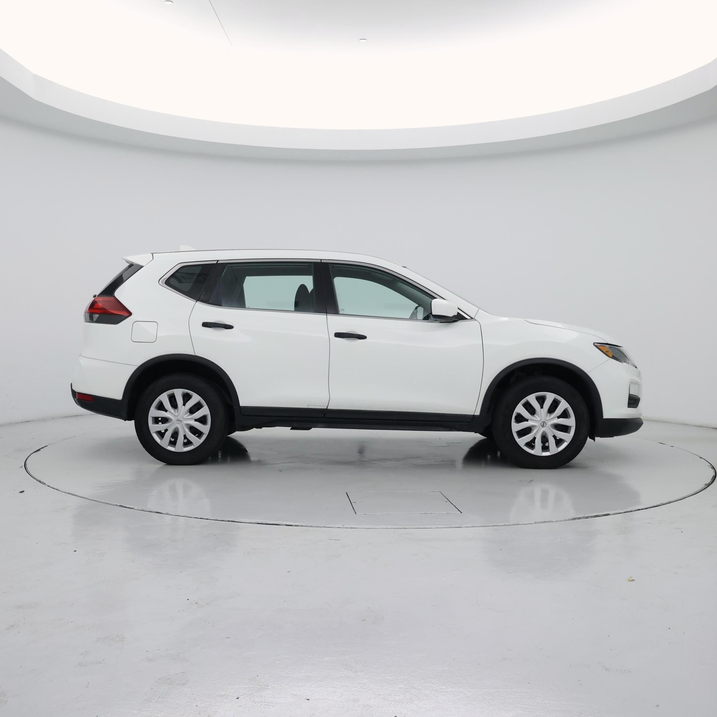 Thumbnail: 2018 Nissan Rogue - 7