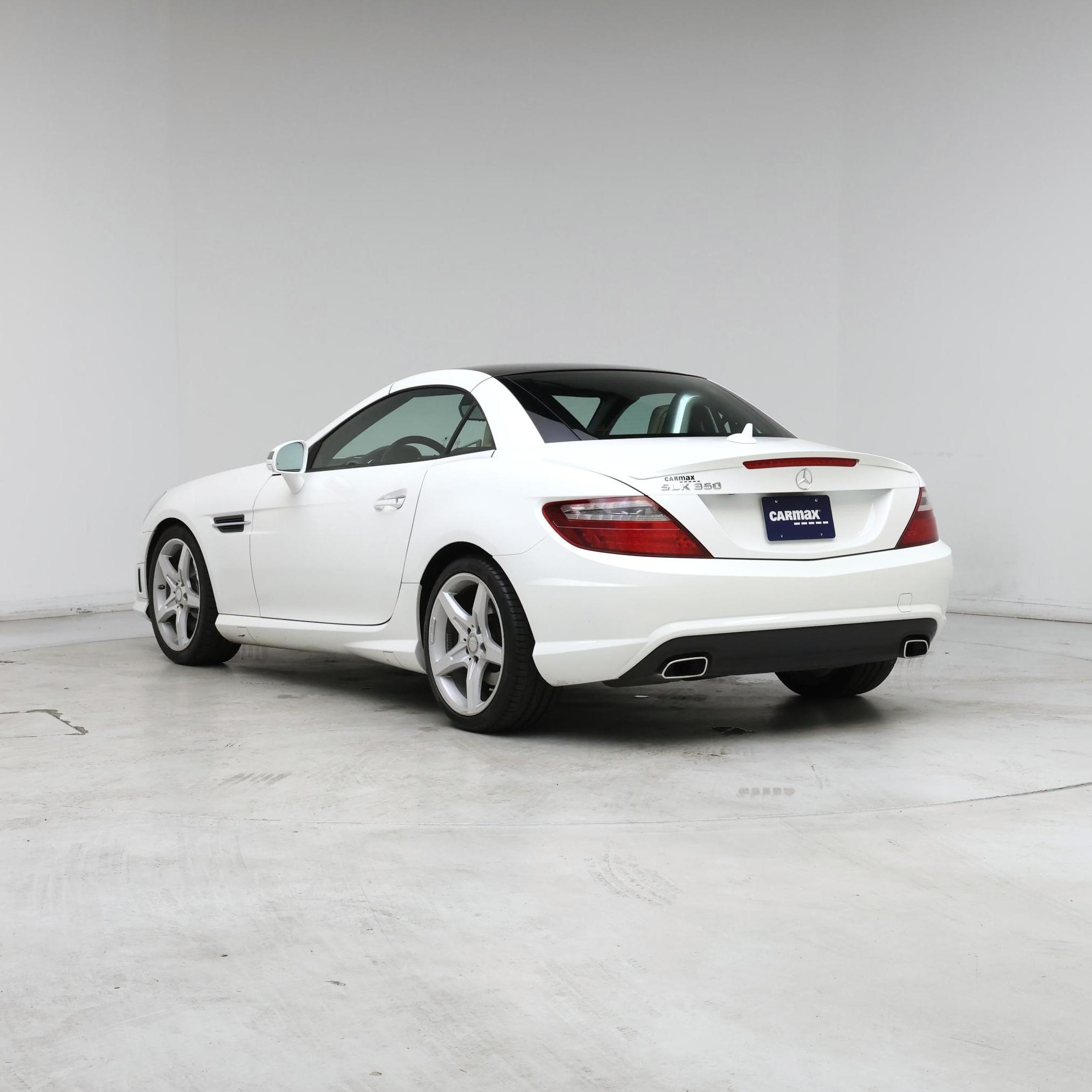 Thumbnail: 2016 Mercedes-Benz SLK - 2