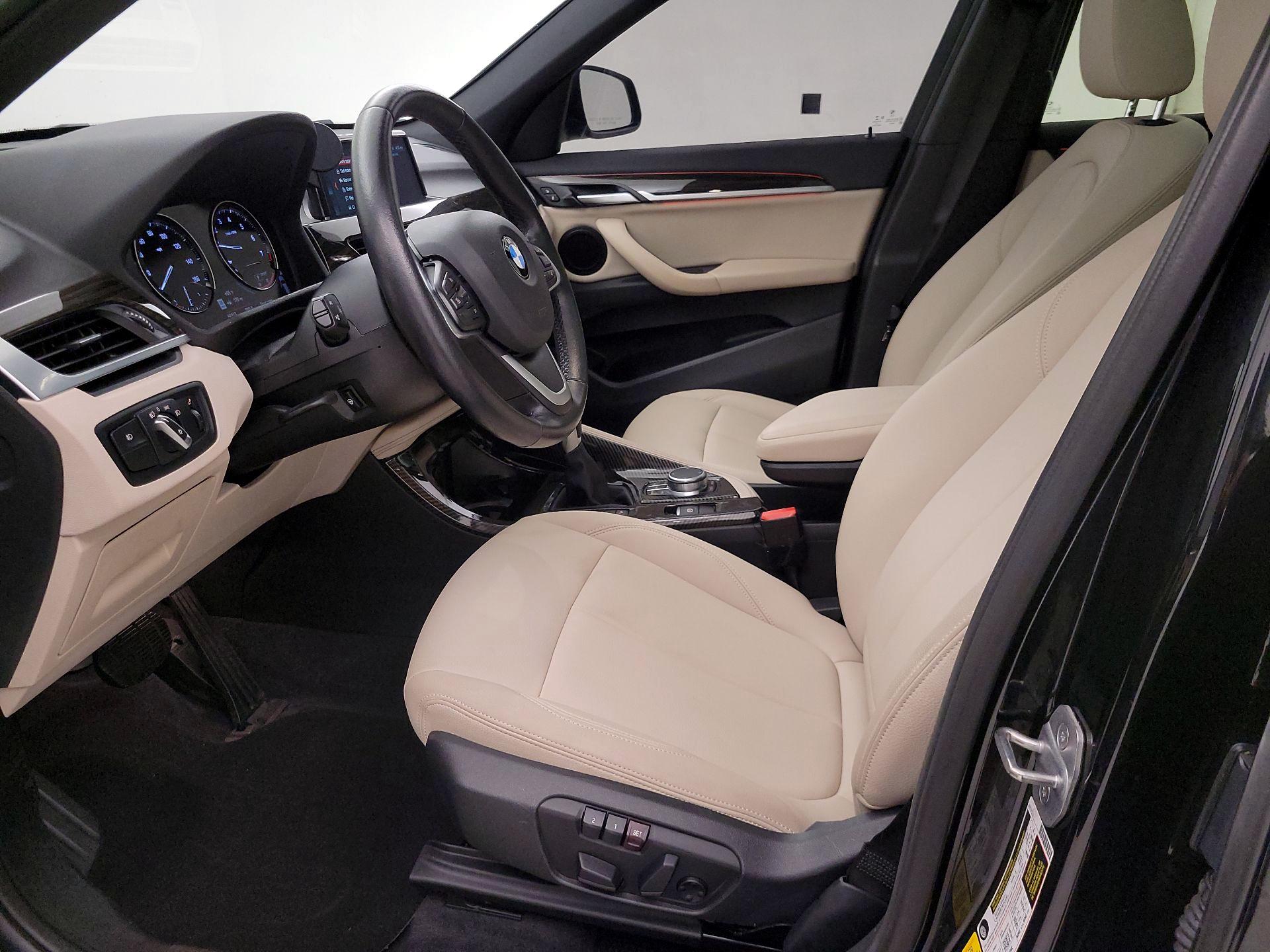 Thumbnail: 2019 BMW X1 - 11