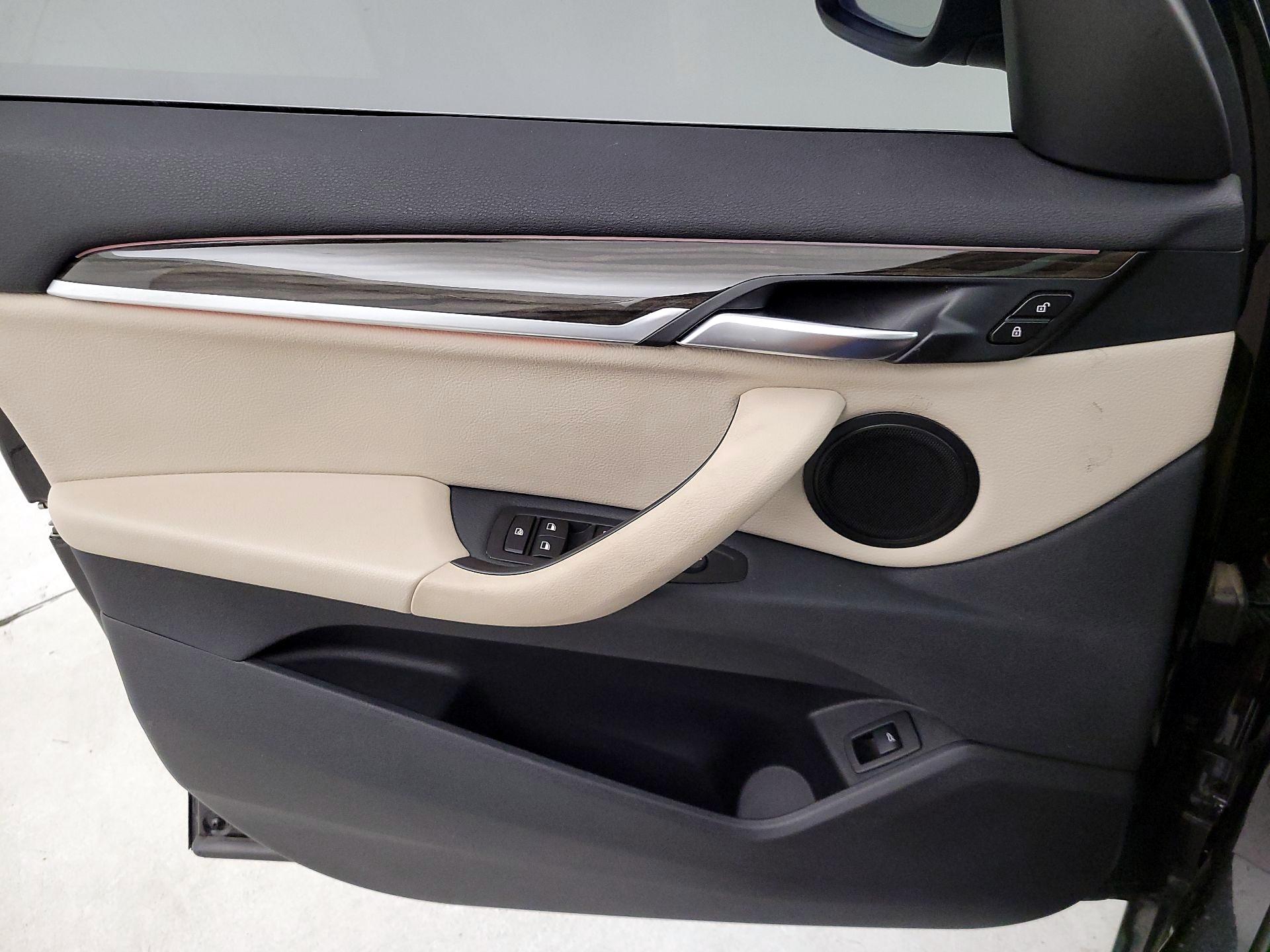 Thumbnail: 2019 BMW X1 - 12