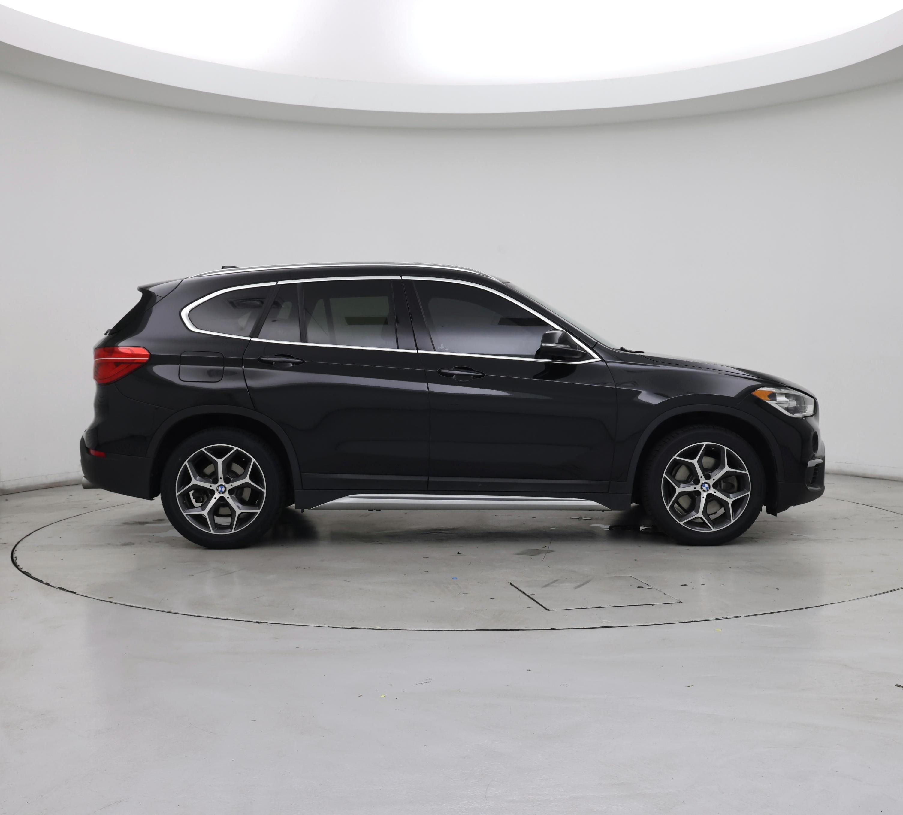 Thumbnail: 2019 BMW X1 - 7