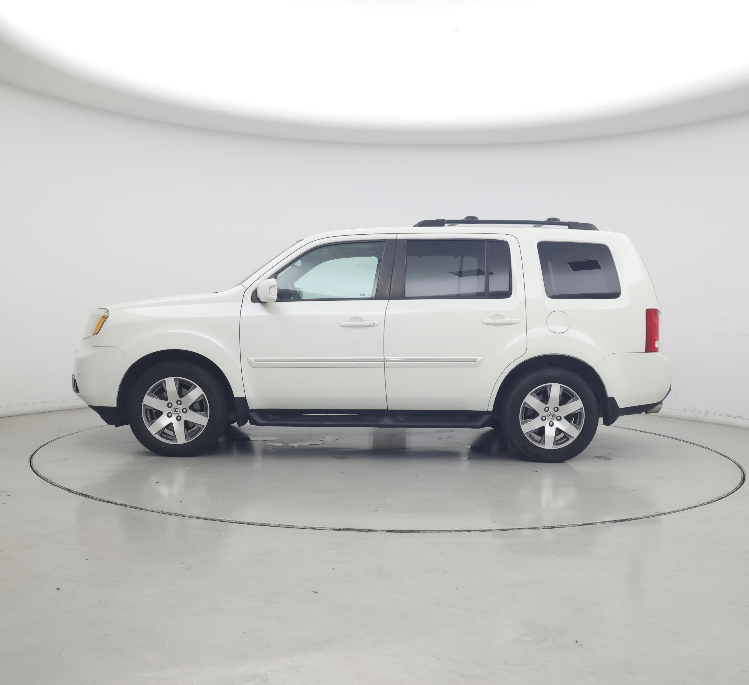 Thumbnail: 2015 Honda Pilot - 3