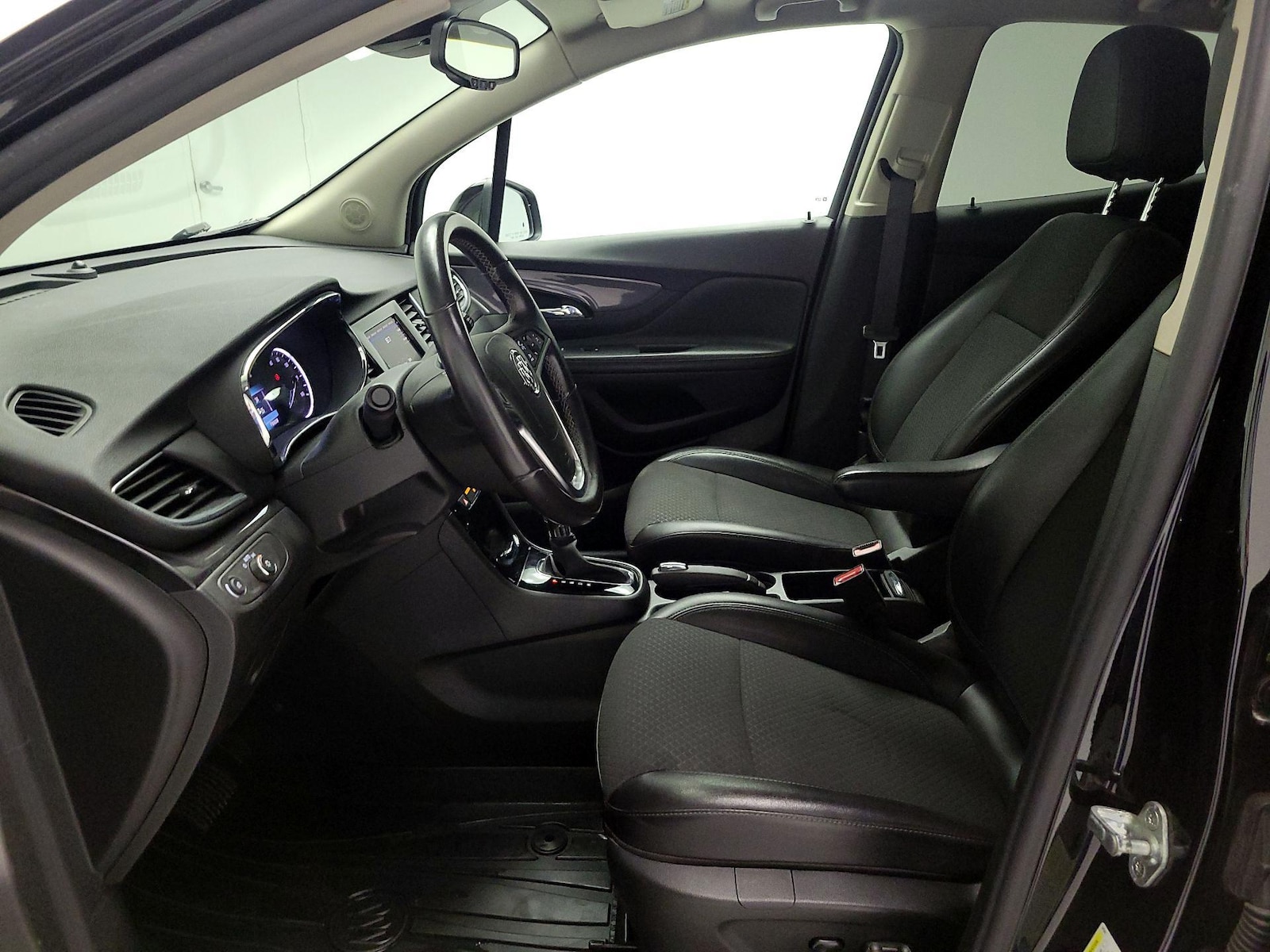 Power Seat(s) & Side Airbags