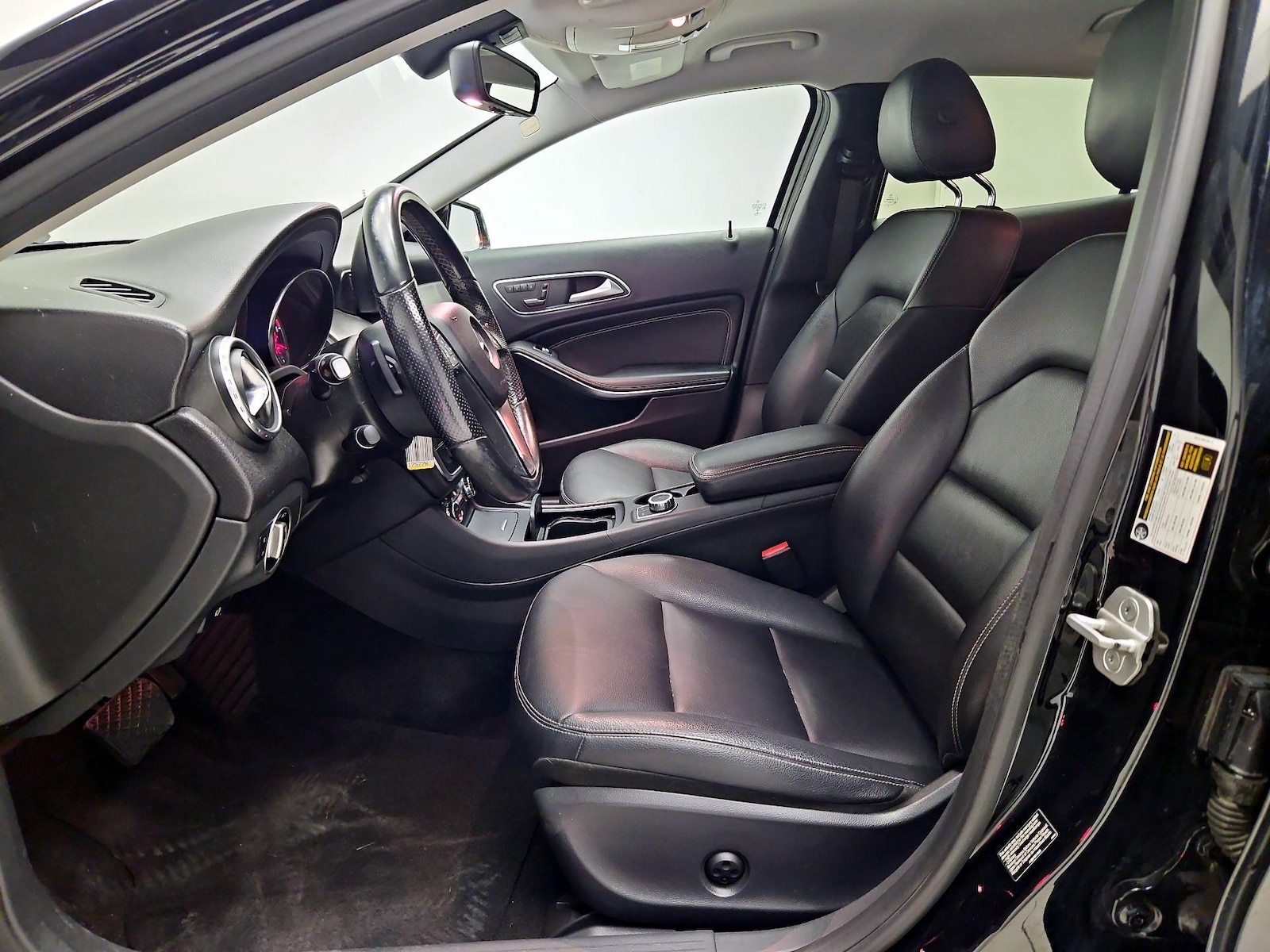 2015 Mercedes-Benz GLA-Class GLA250 - Photo 12