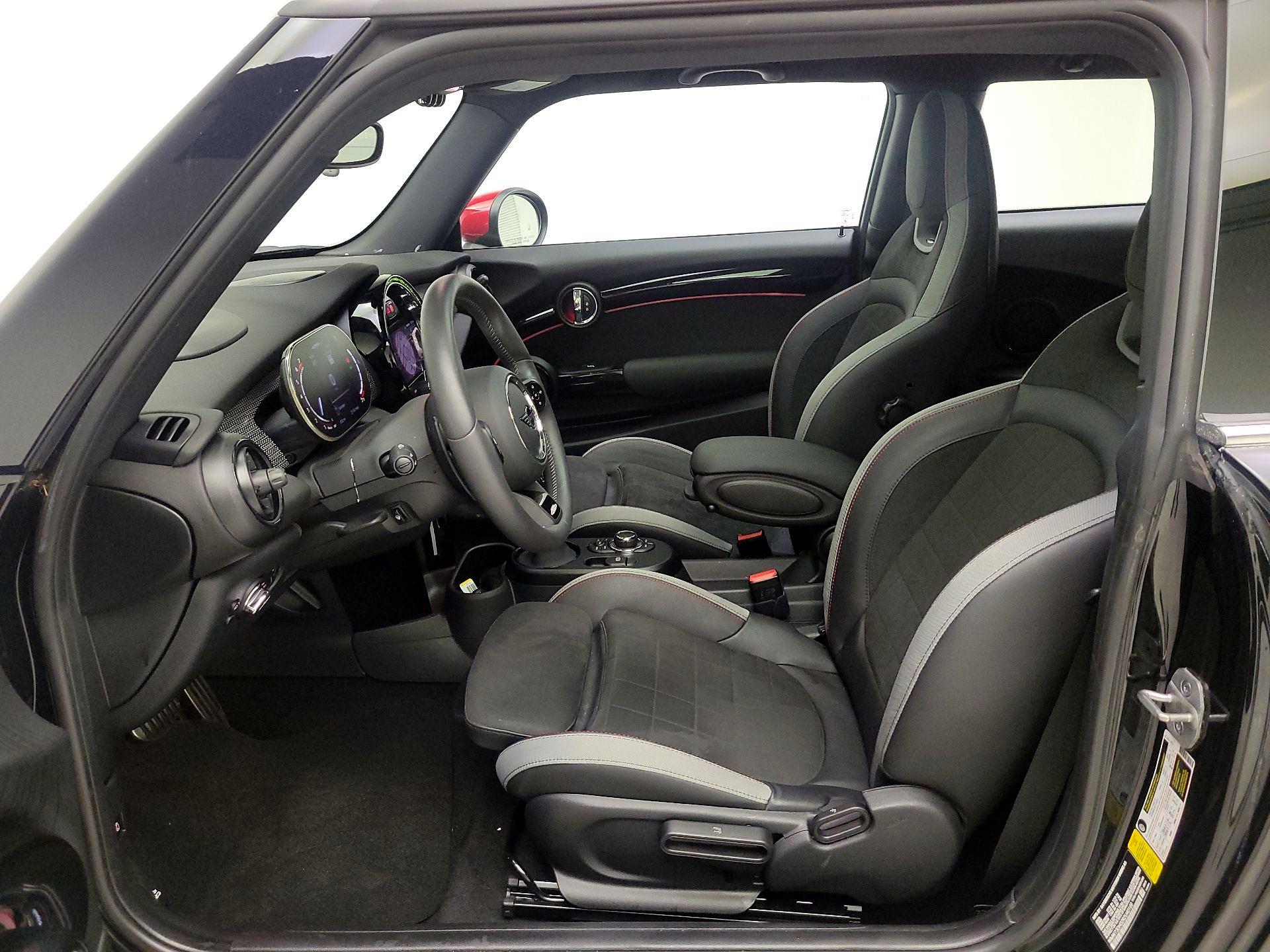 Thumbnail: 2024 MINI Cooper Hardtop - 11