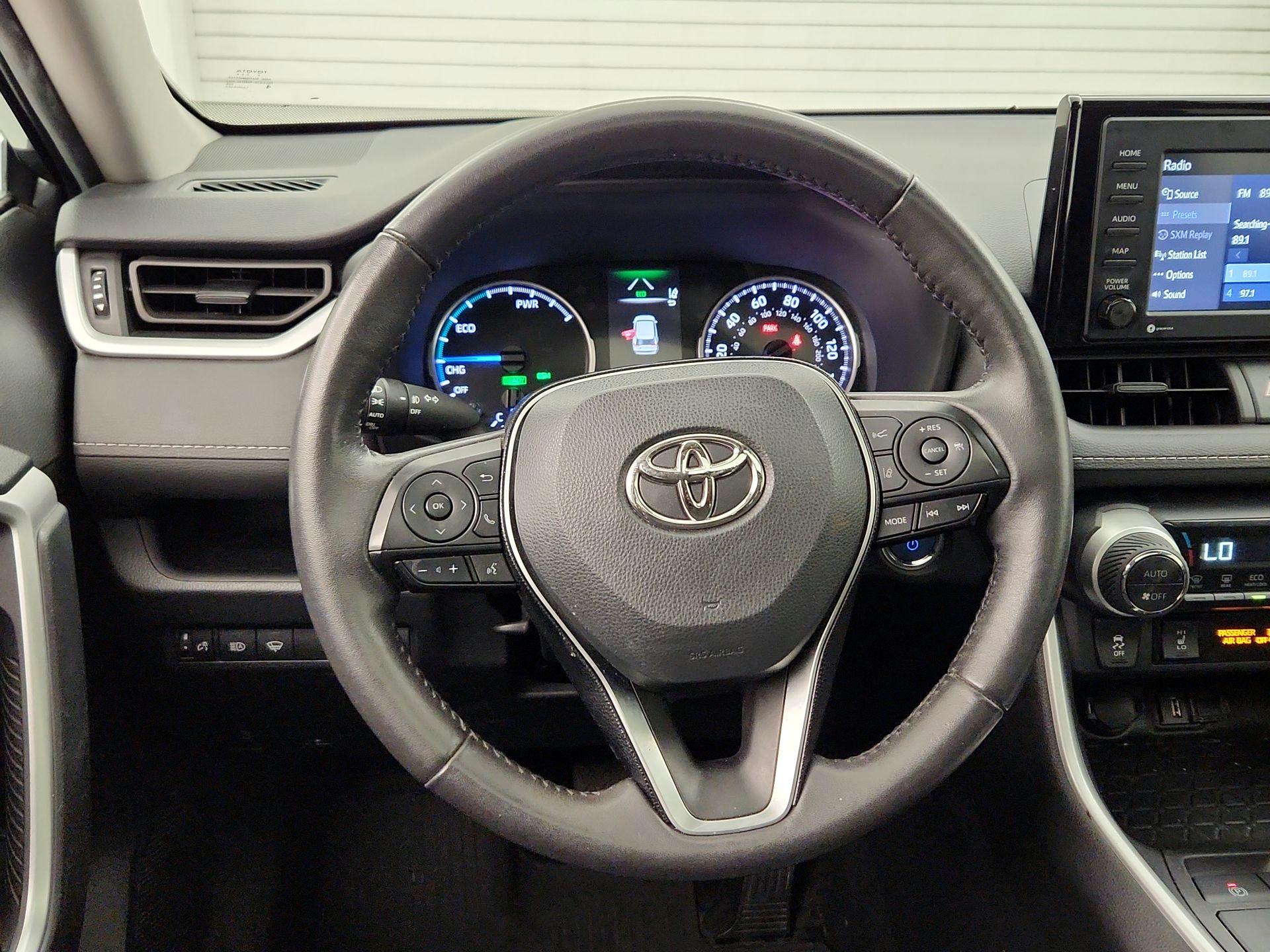 Thumbnail: 2021 Toyota RAV4 - 10