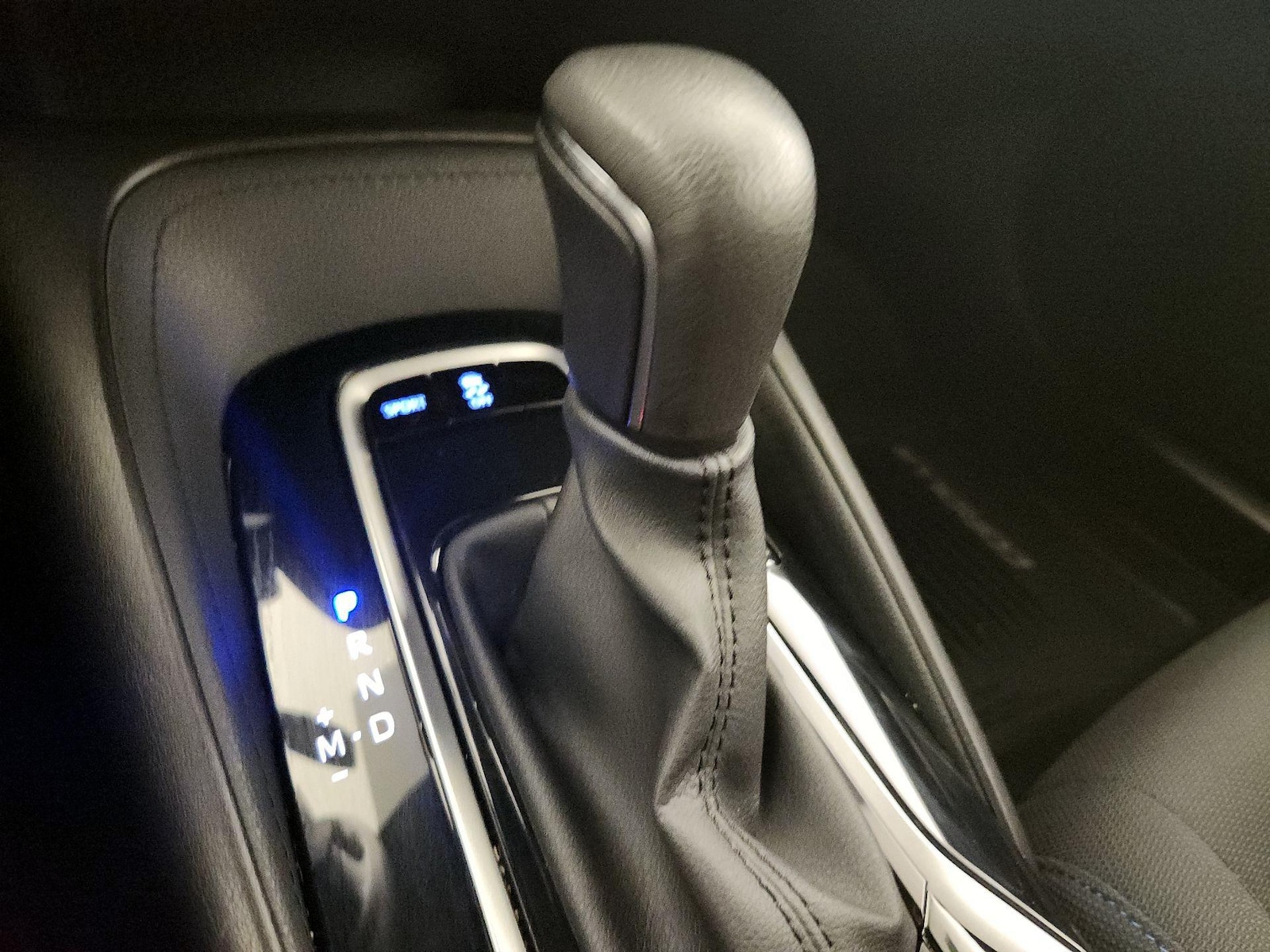 2020 Toyota Corolla SE - Photo 18