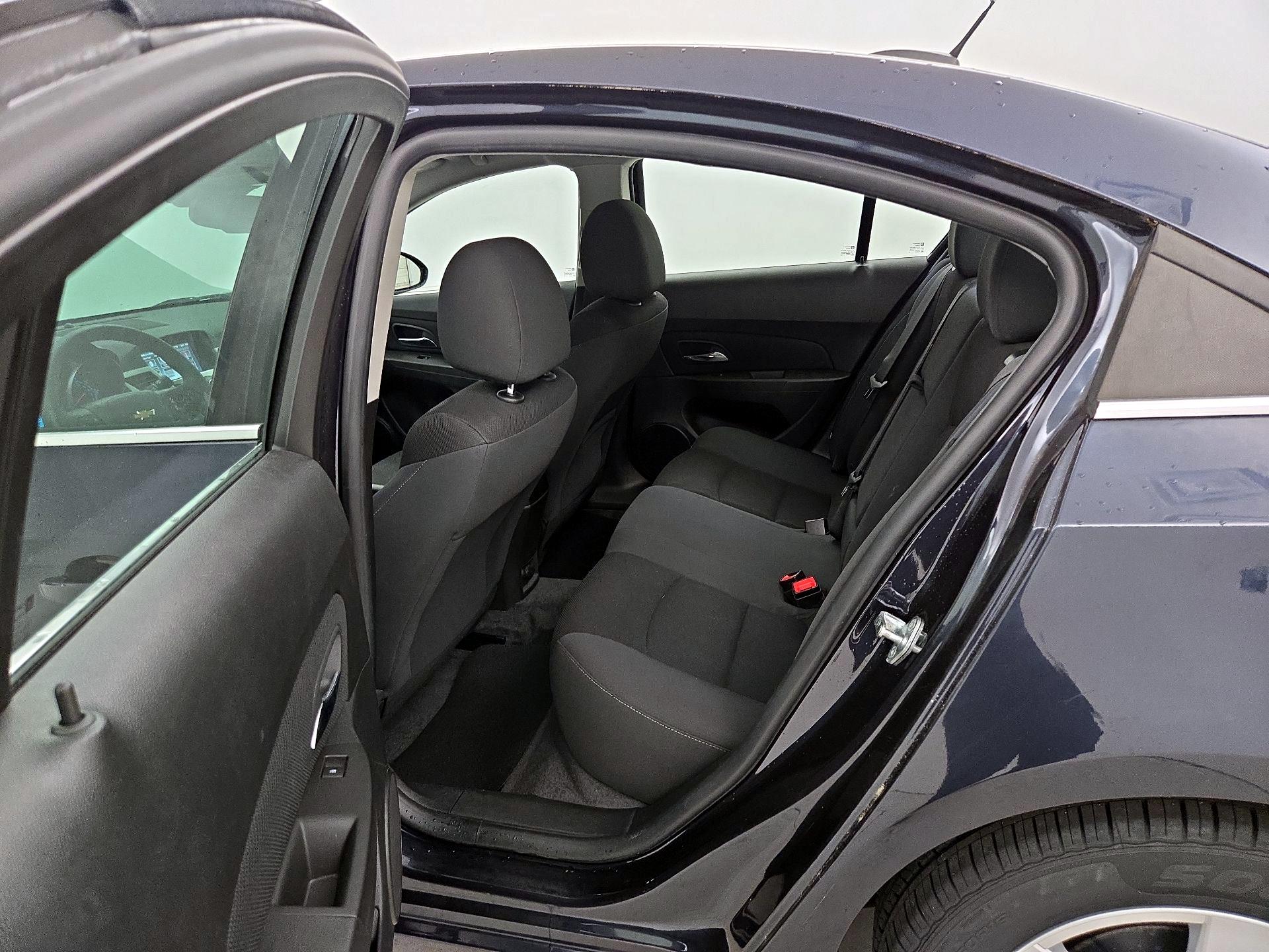 Thumbnail: 2016 Chevrolet Cruze - 19