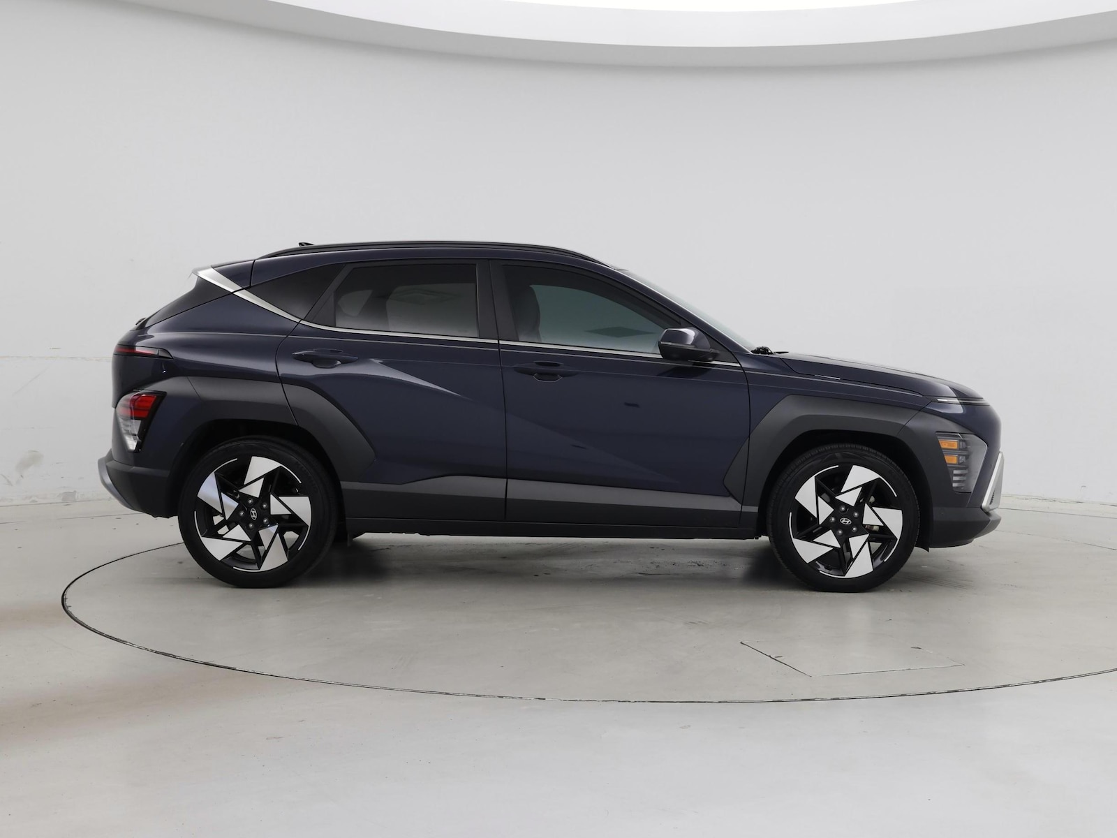 2024 Hyundai Kona Limited - Photo 8