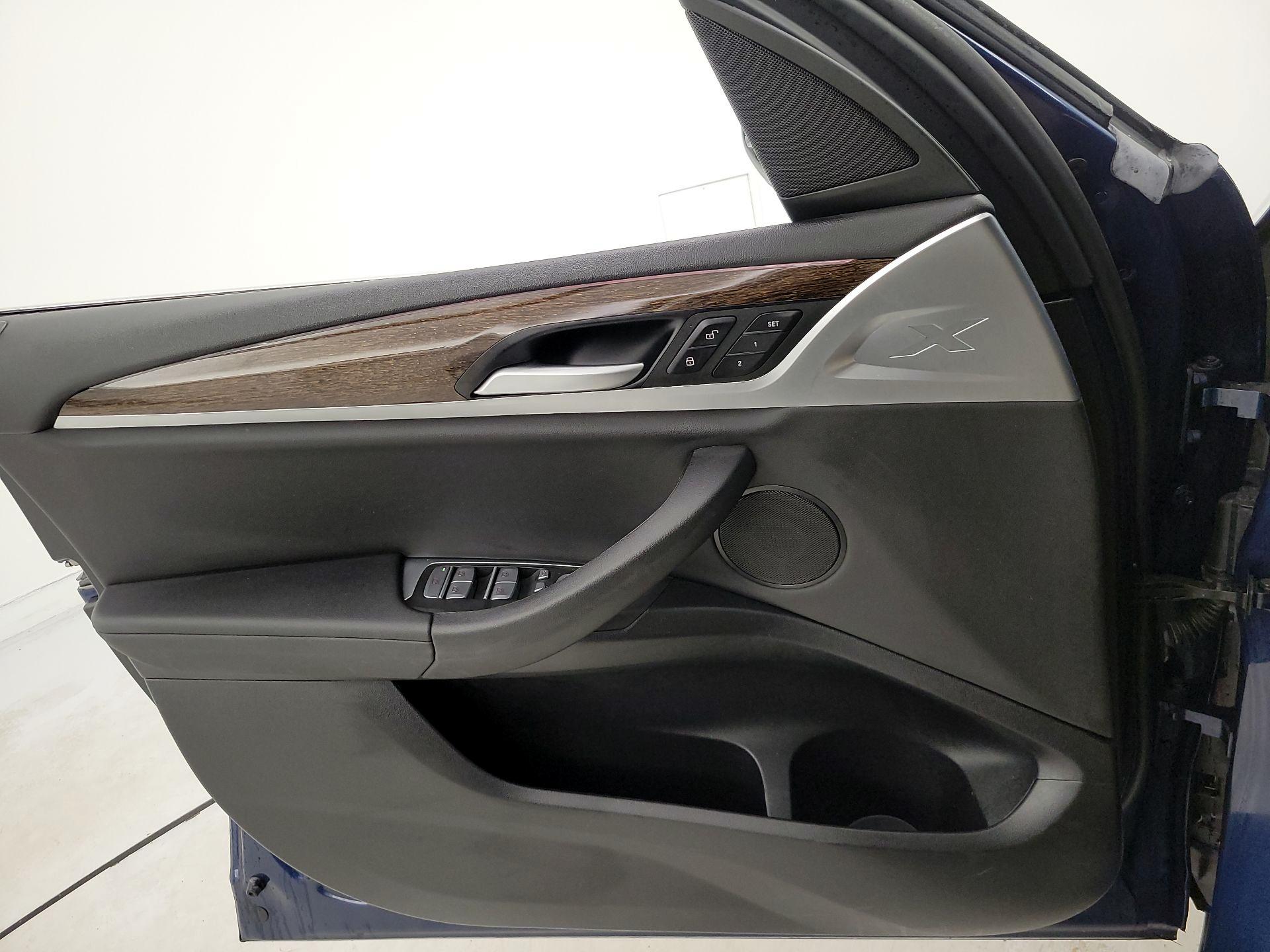 Thumbnail: 2021 BMW X3 - 12