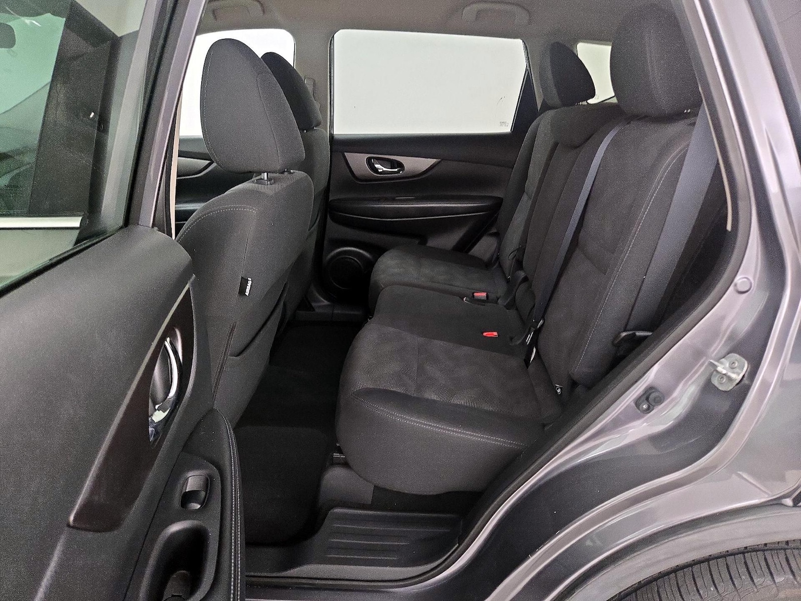 2016 Nissan Rogue S - Photo 20