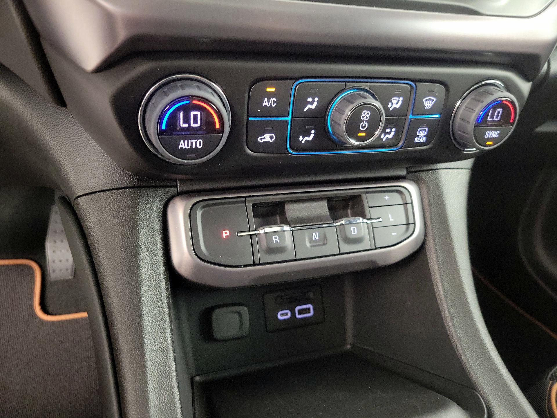 Thumbnail: 2023 GMC Acadia - 16