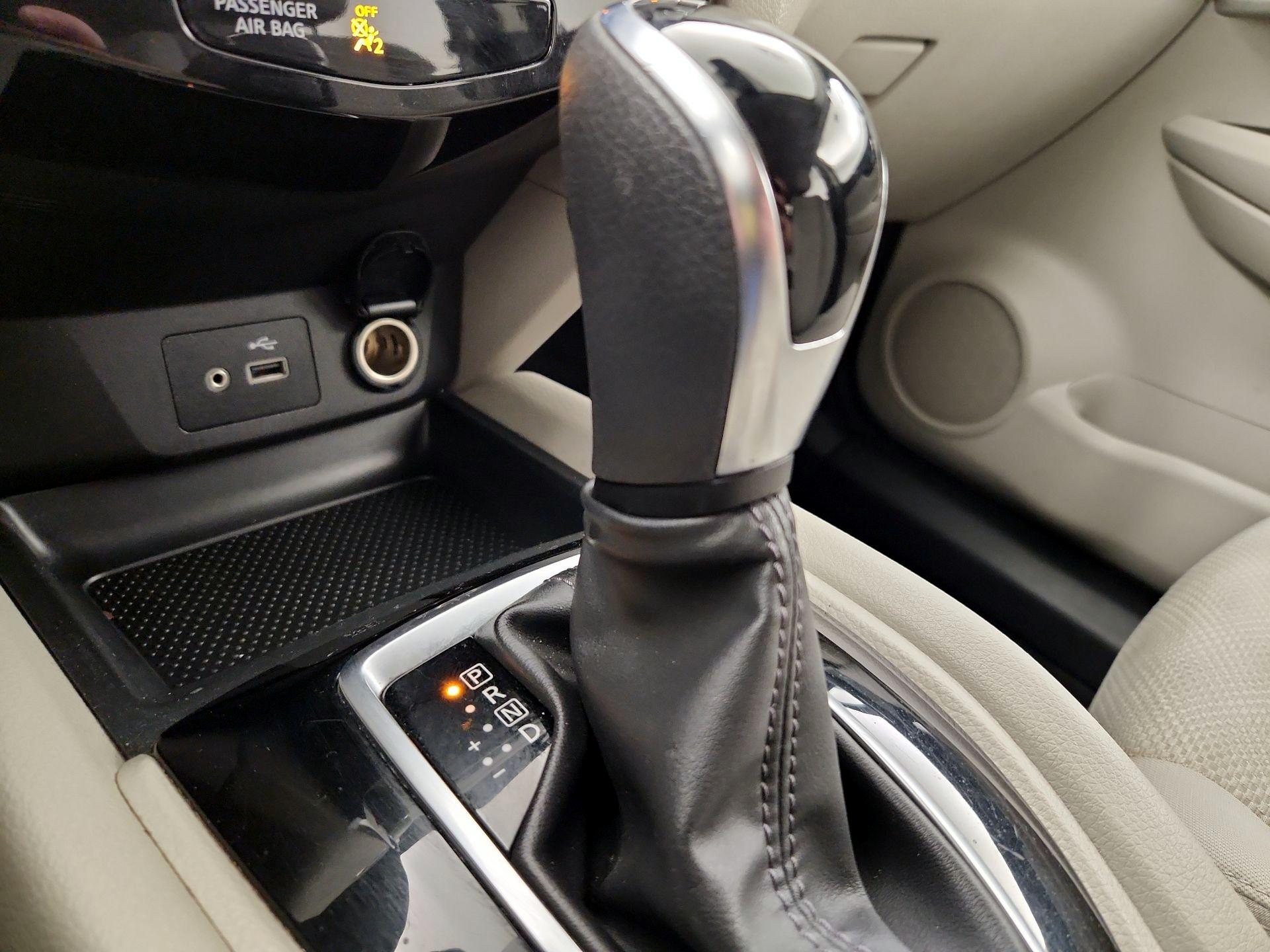 Thumbnail: 2019 Nissan Rogue Sport - 17