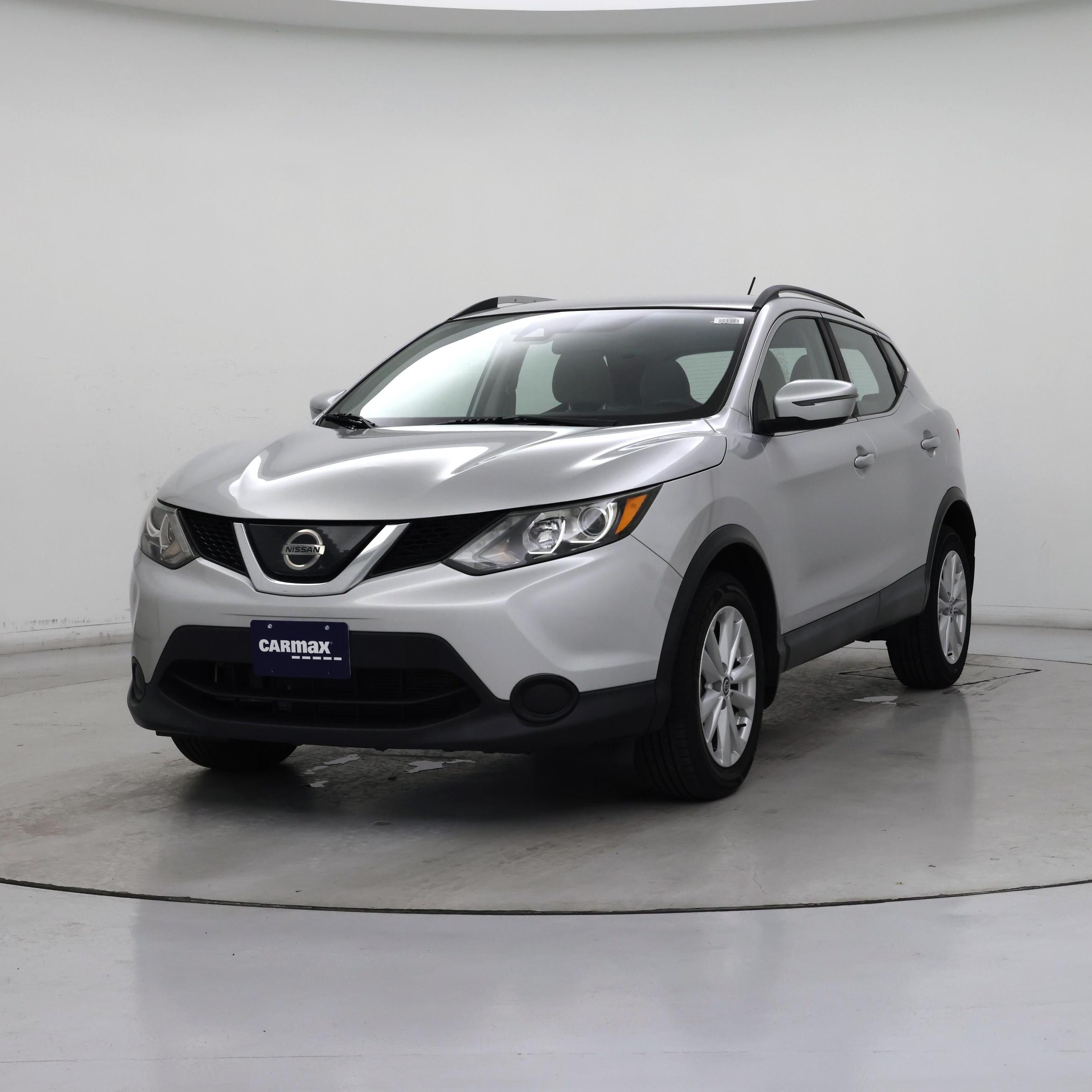 Thumbnail: 2019 Nissan Rogue Sport - 4
