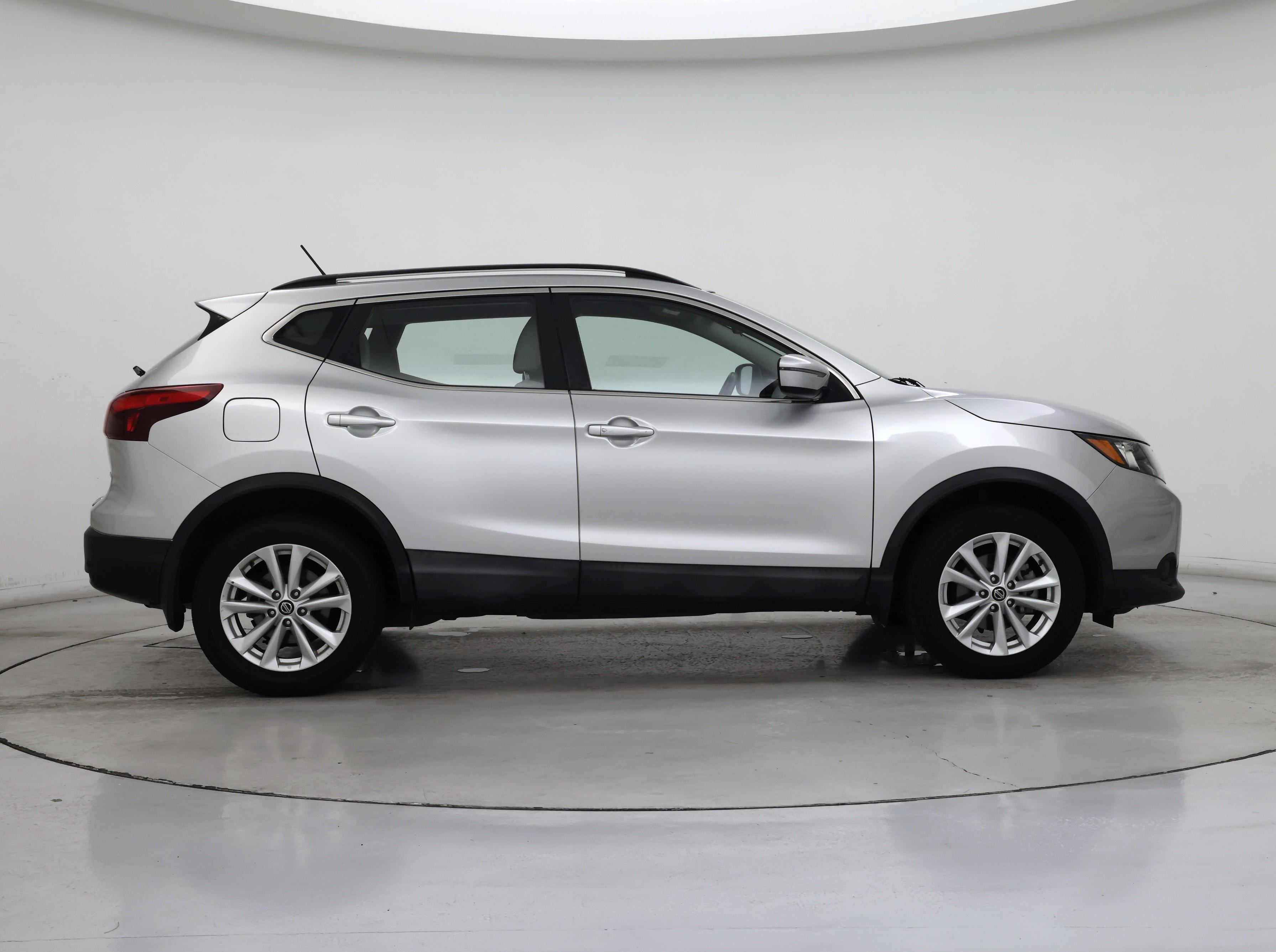 Thumbnail: 2019 Nissan Rogue Sport - 7