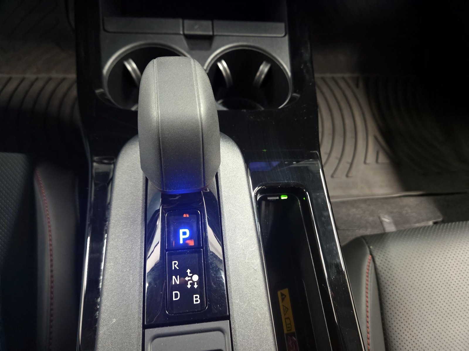 2024 Toyota Prius Prime XSE Premium - Photo 14