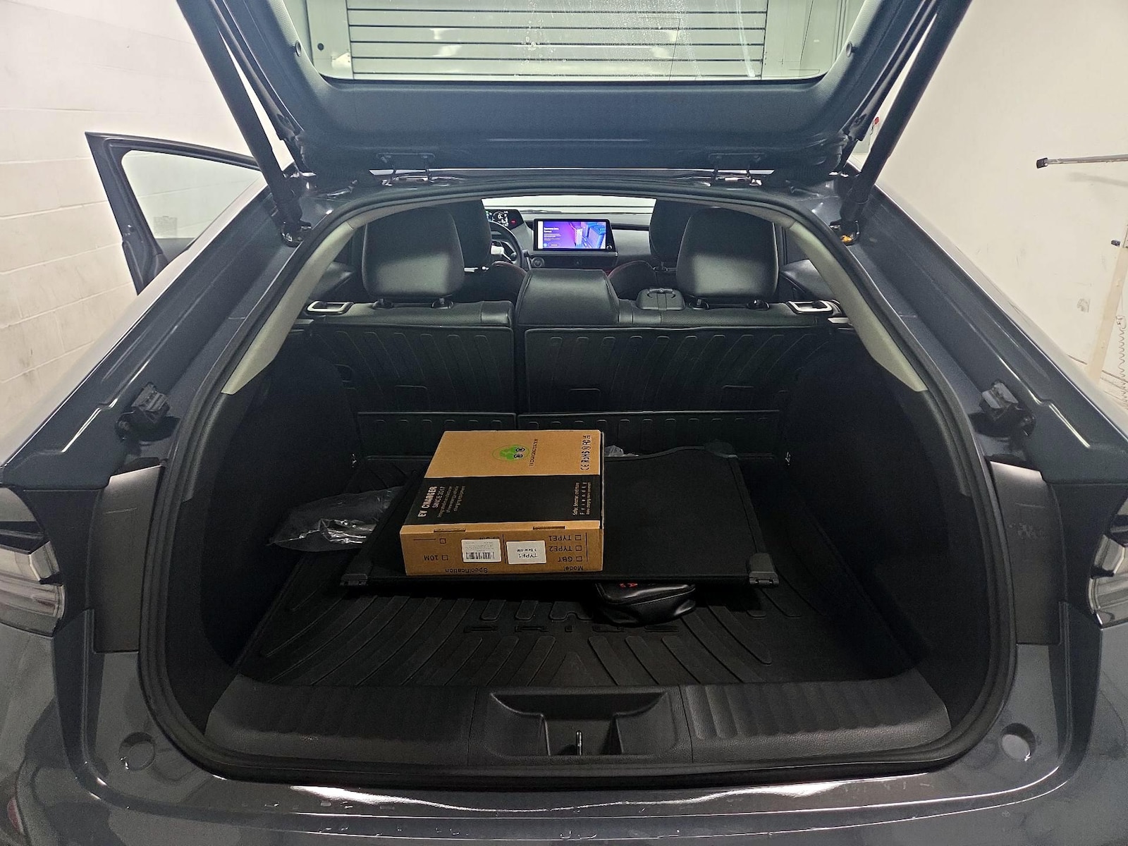 2024 Toyota Prius Prime XSE Premium - Photo 15