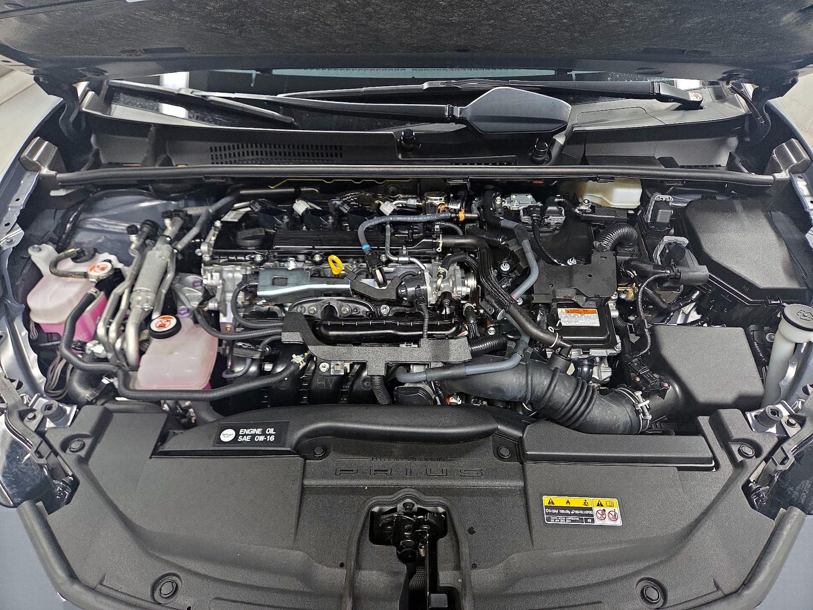 2024 Toyota Prius Prime XSE Premium - Photo 16