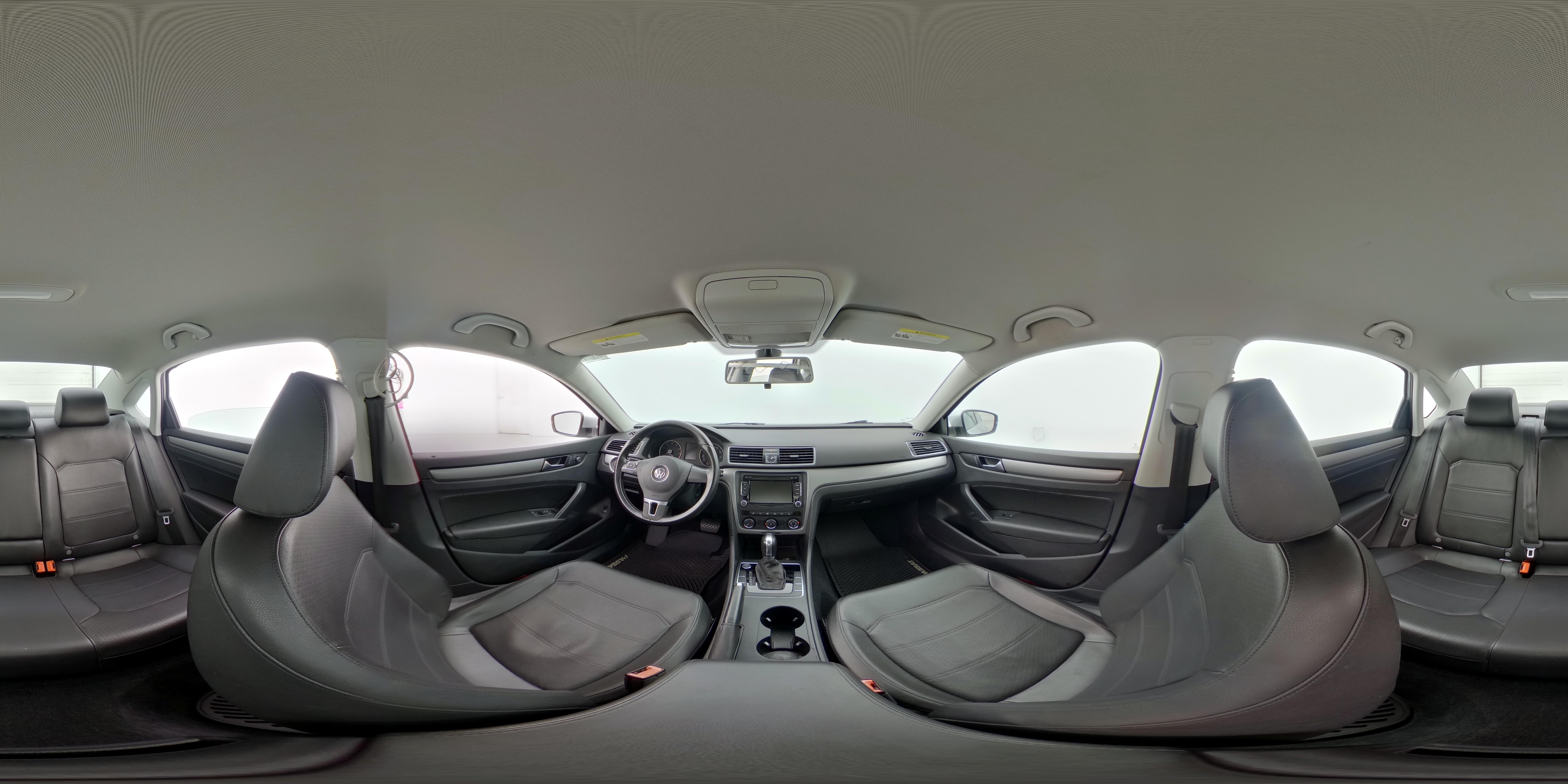 2015 Volkswagen Passat Limited Edition - Photo 24