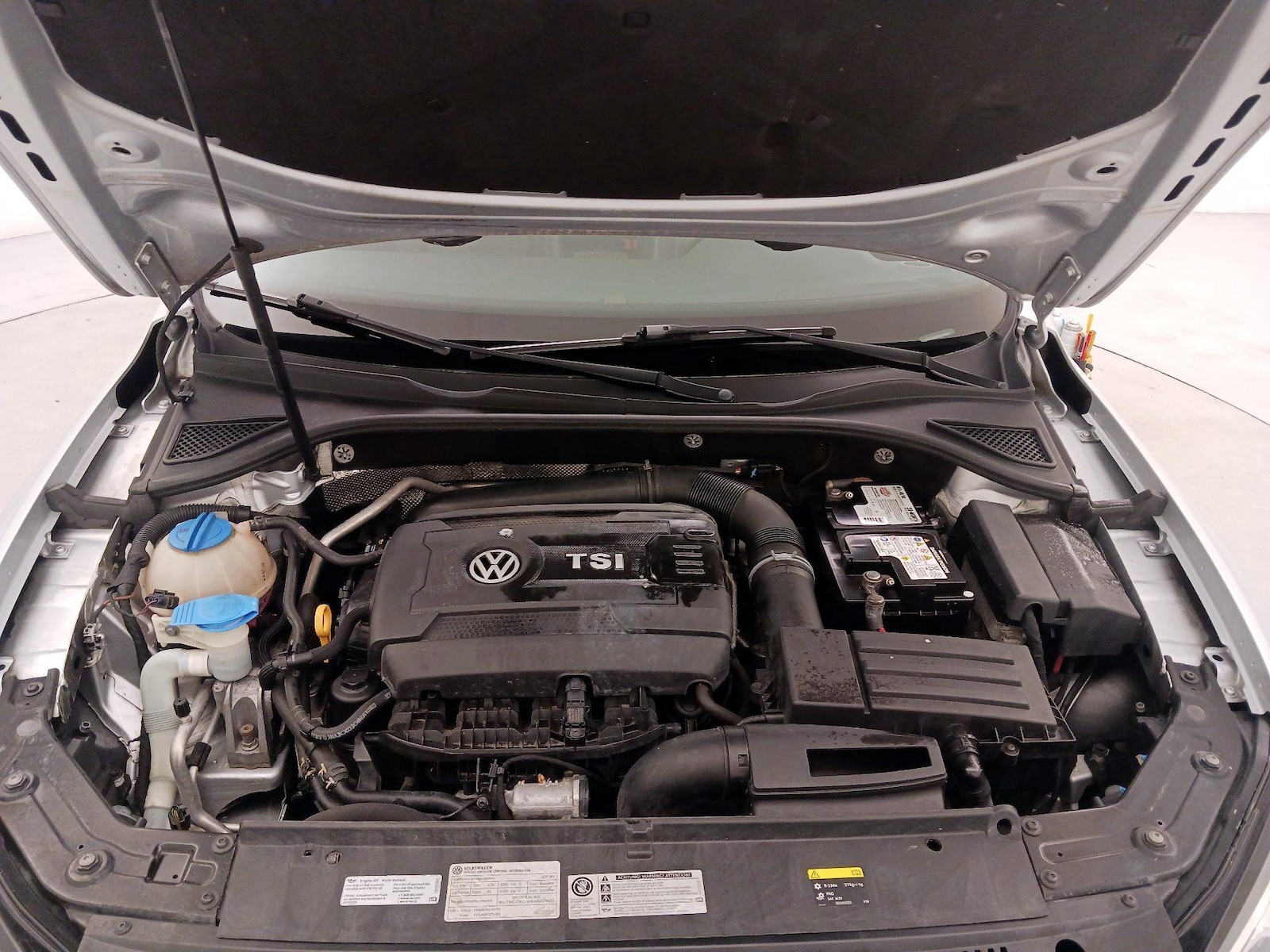 2015 Volkswagen Passat Limited Edition - Photo 22