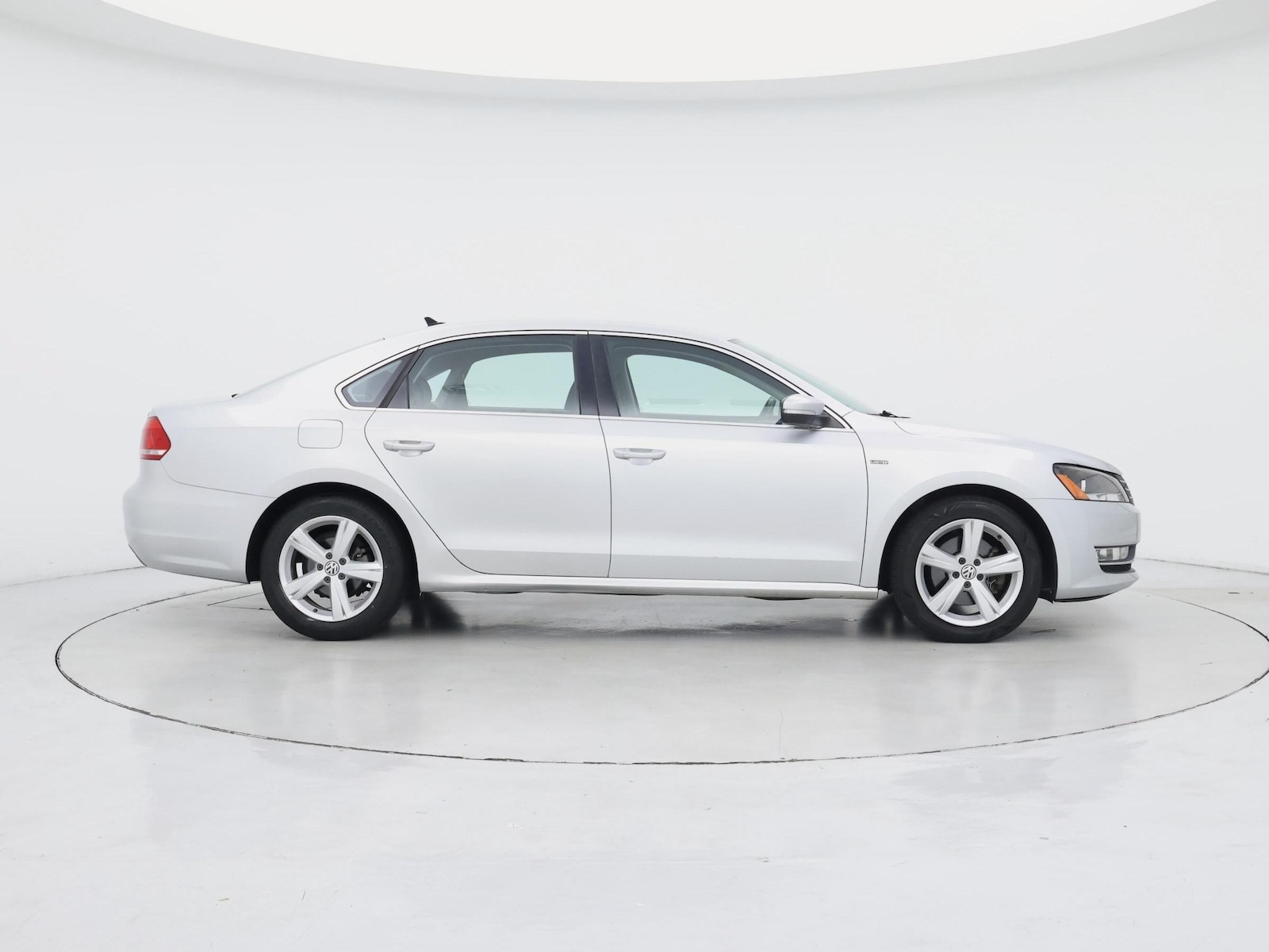 2015 Volkswagen Passat Limited Edition - Photo 8