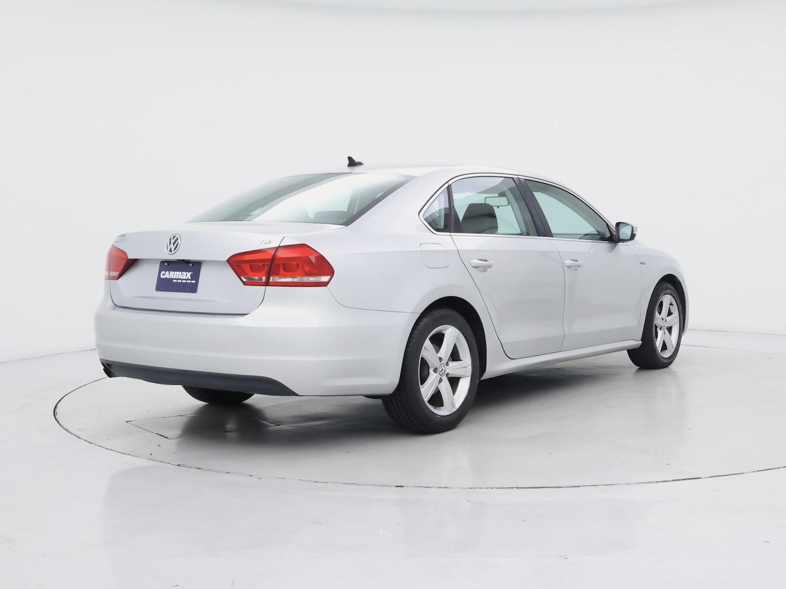 2015 Volkswagen Passat Limited Edition - Photo 9