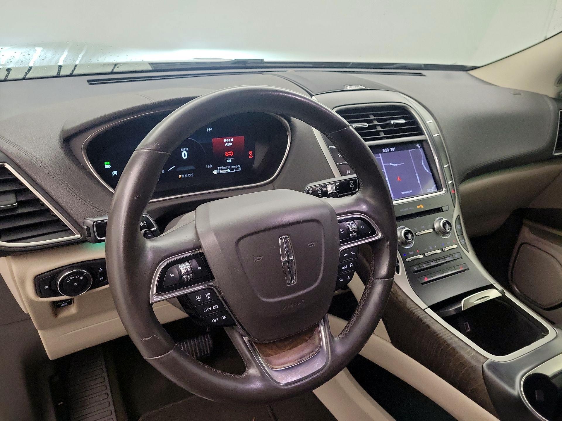 Thumbnail: 2019 Lincoln Nautilus - 9